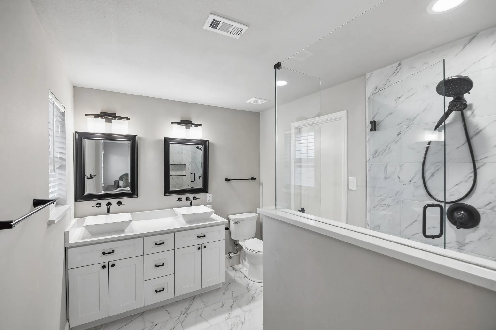 Single Family Residence For Sale in Dallas County , 721 James Drive, Richardson, Texas 75080, 4 Bedroom, 3 Bathroom, 2 Garage spaces, 1,986 Sqft, built in 1956, mls#21387764, Real Estate Agent in Richardson, Homes For Sale in Dallas county, Homes For Sale in Richardson, Realtor in Richardson Texas, Real Estate Brokerage Independent Realty Texas, Luminita Cordes Realtor