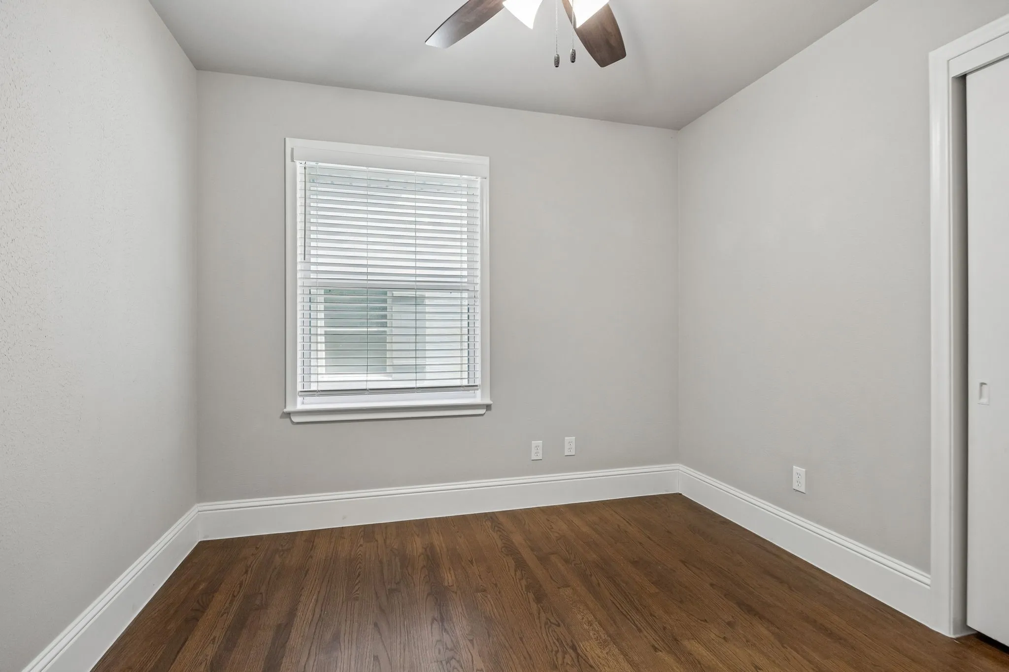 Single Family Residence For Sale in Dallas County , 721 James Drive, Richardson, Texas 75080, 4 Bedroom, 3 Bathroom, 2 Garage spaces, 1,986 Sqft, built in 1956, mls#21387764, Real Estate Agent in Richardson, Homes For Sale in Dallas county, Homes For Sale in Richardson, Realtor in Richardson Texas, Real Estate Brokerage Independent Realty Texas, Luminita Cordes Realtor