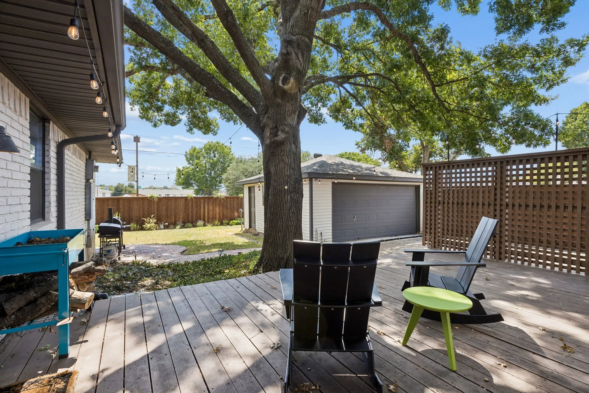Single Family Residence For Sale in Dallas County , 721 James Drive, Richardson, Texas 75080, 4 Bedroom, 3 Bathroom, 2 Garage spaces, 1,986 Sqft, built in 1956, mls#21387764, Real Estate Agent in Richardson, Homes For Sale in Dallas county, Homes For Sale in Richardson, Realtor in Richardson Texas, Real Estate Brokerage Independent Realty Texas, Luminita Cordes Realtor