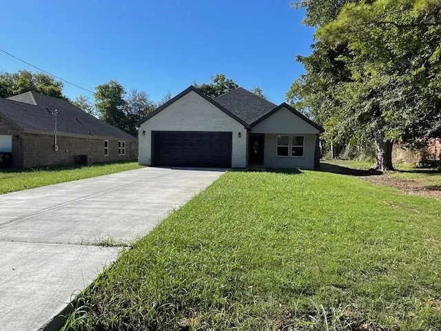 Single Family Residence For Sale in Hunt County , 4103 MORRISON, Greenville, Texas 75401, 4 Bedroom, 3 Bathroom, 2 Garage spaces, 1,577 Sqft, built in 2023, mls#21390151, Real Estate Agent in Greenville, Homes For Sale in Hunt county, Homes For Sale in Greenville, Realtor in Greenville Texas, Real Estate Brokerage Independent Realty Texas, Luminita Cordes Realtor