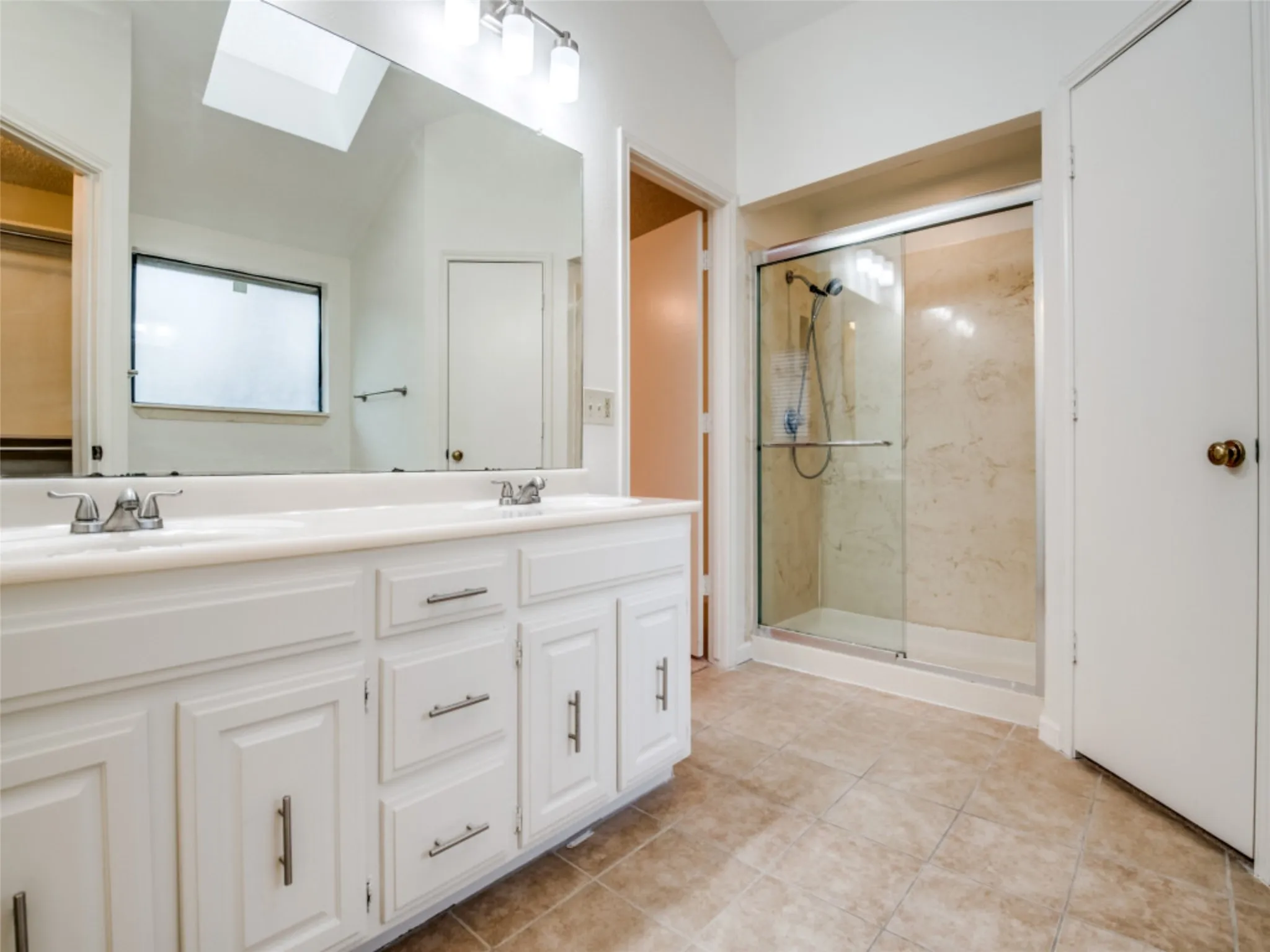 Single Family Residence For Sale in Collin County , 4525 Ringgold Lane, Plano, Texas 75093, 4 Bedroom, 2 Bathroom, 2 Garage spaces, 2,000 Sqft, built in 1984, mls#21385653, Real Estate Agent in Plano, Homes For Sale in Collin county, Homes For Sale in Plano, Realtor in Plano Texas, Real Estate Brokerage Independent Realty Texas, Luminita Cordes Realtor