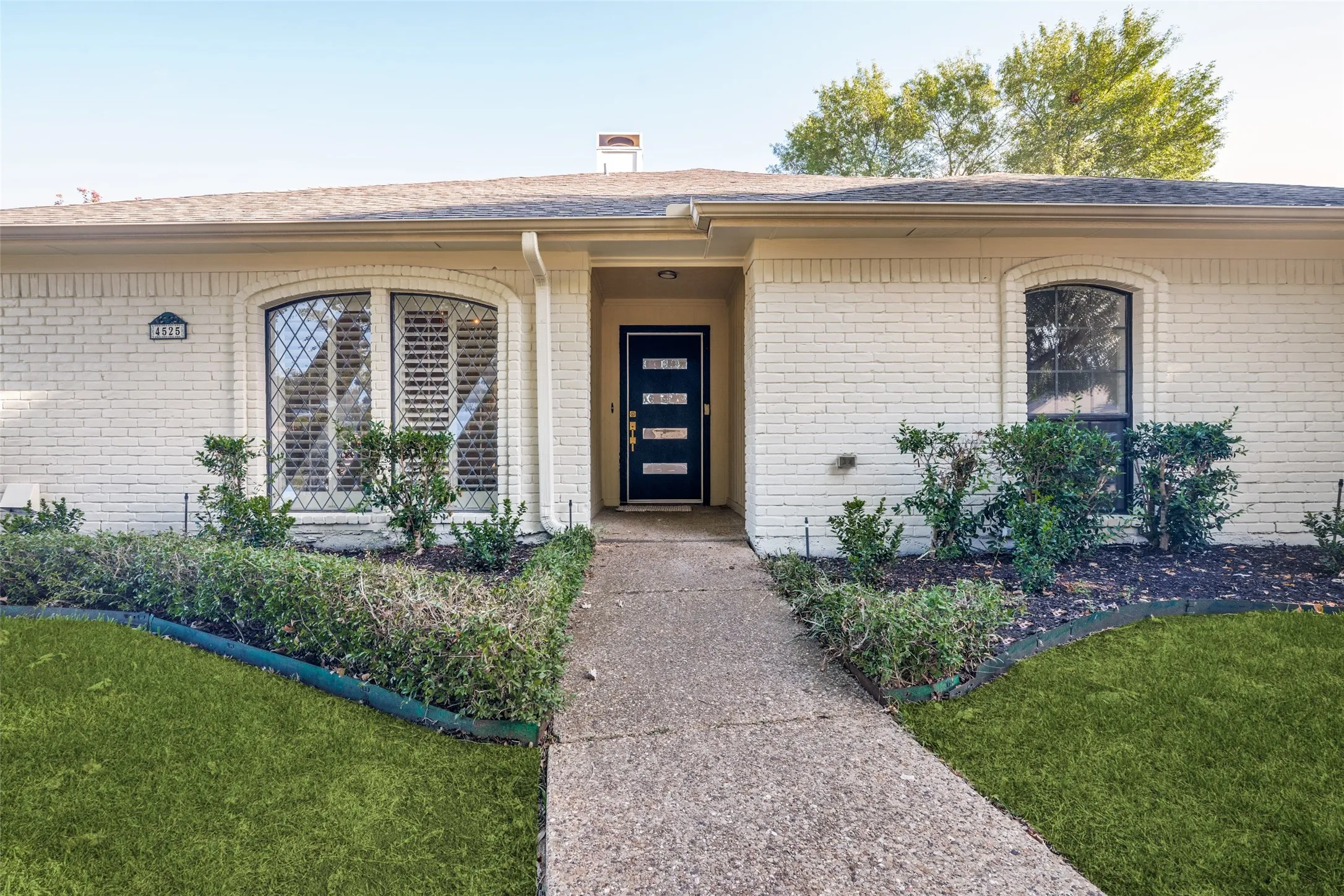 Single Family Residence For Sale in Collin County , 4525 Ringgold Lane, Plano, Texas 75093, 4 Bedroom, 2 Bathroom, 2 Garage spaces, 2,000 Sqft, built in 1984, mls#21385653, Real Estate Agent in Plano, Homes For Sale in Collin county, Homes For Sale in Plano, Realtor in Plano Texas, Real Estate Brokerage Independent Realty Texas, Luminita Cordes Realtor