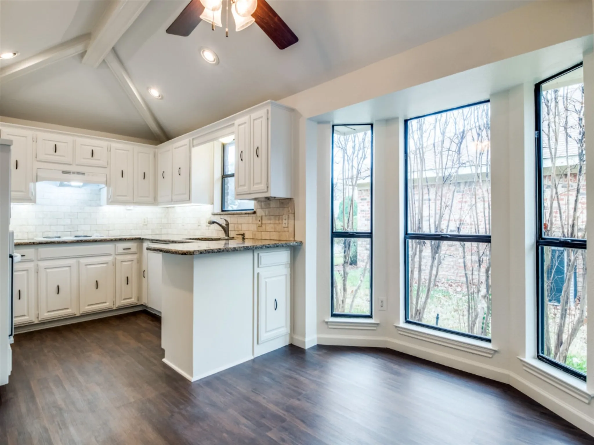 Single Family Residence For Sale in Collin County , 4525 Ringgold Lane, Plano, Texas 75093, 4 Bedroom, 2 Bathroom, 2 Garage spaces, 2,000 Sqft, built in 1984, mls#21385653, Real Estate Agent in Plano, Homes For Sale in Collin county, Homes For Sale in Plano, Realtor in Plano Texas, Real Estate Brokerage Independent Realty Texas, Luminita Cordes Realtor