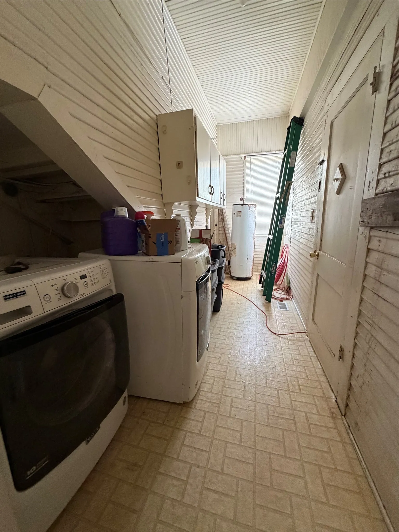 Single Family Residence For Sale in Baylor County , 401 N Stratton Street, Seymour, Texas 76380, 4 Bedroom, 3 Bathroom, 2 Garage spaces, 1,926 Sqft, built in 1925, mls#21390157, Real Estate Agent in Seymour, Homes For Sale in Baylor county, Homes For Sale in Seymour, Realtor in Seymour Texas, Real Estate Brokerage Independent Realty Texas, Luminita Cordes Realtor