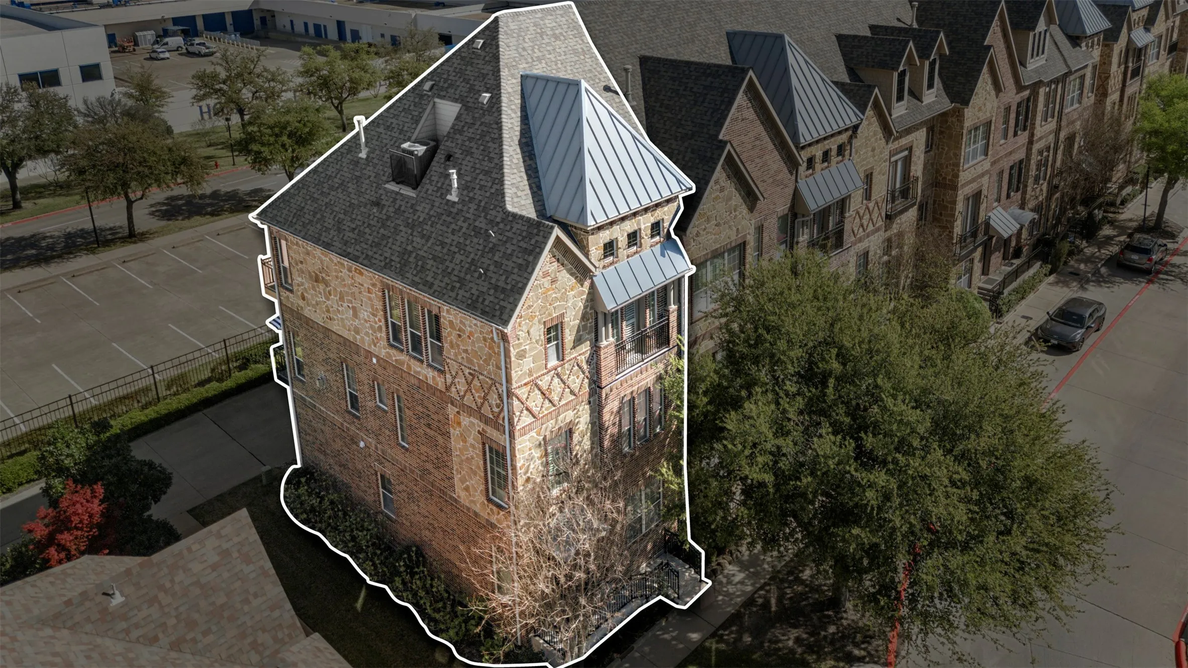 Townhouse For Sale in Dallas County , 4021 Winsor Drive, Farmers Branch, Texas 75244, 3 Bedroom, 4 Bathroom, 2 Garage spaces, 2,149 Sqft, built in 2007, mls#21389958, Real Estate Agent in Farmers Branch, Homes For Sale in Dallas county, Homes For Sale in Farmers Branch, Realtor in Farmers Branch Texas, Real Estate Brokerage Independent Realty Texas, Luminita Cordes Realtor