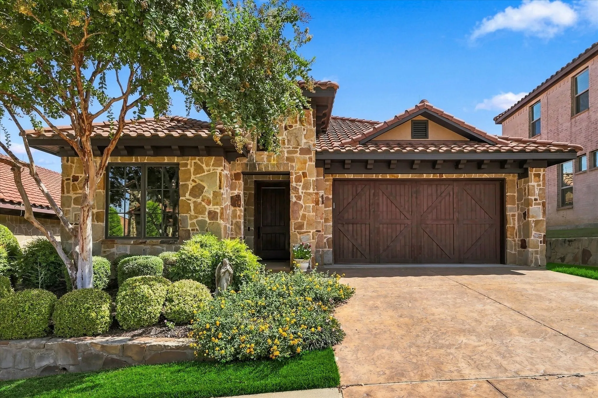 Single Family Residence For Sale