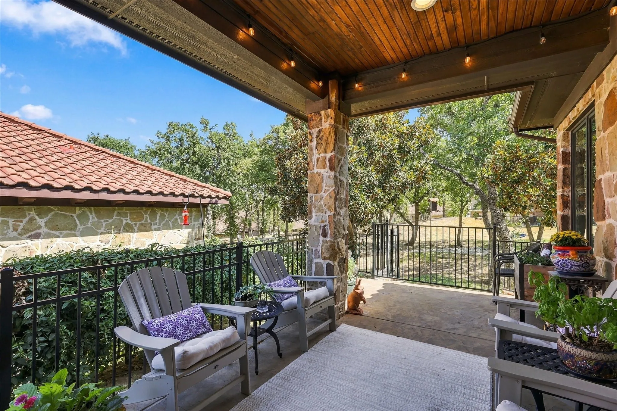 Single Family Residence For Sale in Denton County , 2912 Siena Drive, Denton, Texas 76210, 2 Bedroom, 2 Bathroom, 2 Garage spaces, 2,189 Sqft, built in 2012, mls#21389013, Real Estate Agent in Denton, Homes For Sale in Denton county, Homes For Sale in Denton, Realtor in Denton Texas, Real Estate Brokerage Independent Realty Texas, Luminita Cordes Realtor