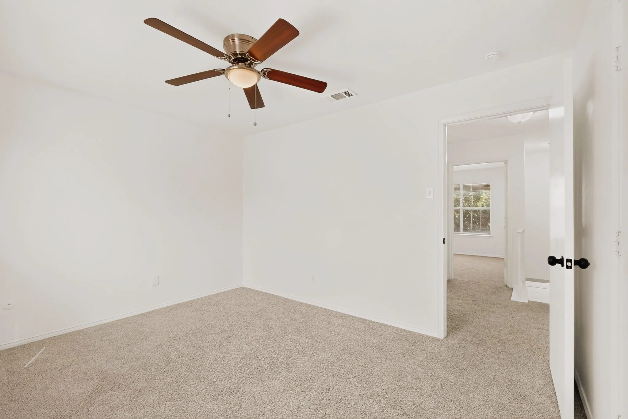 Single Family Residence For Sale in Dallas County , 132 Graystone Place, Duncanville, Texas 75137, 2 Bedroom, 2 Bathroom, Garage spaces, 1,024 Sqft, built in 1982, mls#21387529, Real Estate Agent in Duncanville, Homes For Sale in Dallas county, Homes For Sale in Duncanville, Realtor in Duncanville Texas, Real Estate Brokerage Independent Realty Texas, Luminita Cordes Realtor