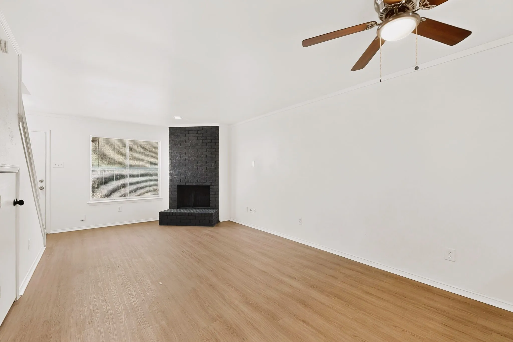 Single Family Residence For Sale in Dallas County , 130 Graystone Place, Duncanville, Texas 75137, 2 Bedroom, 2 Bathroom, Garage spaces, 1,024 Sqft, built in 1982, mls#21387514, Real Estate Agent in Duncanville, Homes For Sale in Dallas county, Homes For Sale in Duncanville, Realtor in Duncanville Texas, Real Estate Brokerage Independent Realty Texas, Luminita Cordes Realtor