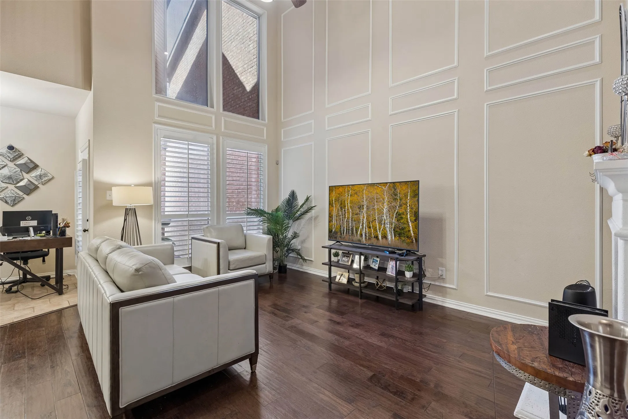 Townhouse For Sale in Denton County , 1748 Massey Drive, Lewisville, Texas 75067, 3 Bedroom, 3 Bathroom, 2 Garage spaces, 1,804 Sqft, built in 2002, mls#21386034, Real Estate Agent in Lewisville, Homes For Sale in Denton county, Homes For Sale in Lewisville, Realtor in Lewisville Texas, Real Estate Brokerage Independent Realty Texas, Luminita Cordes Realtor