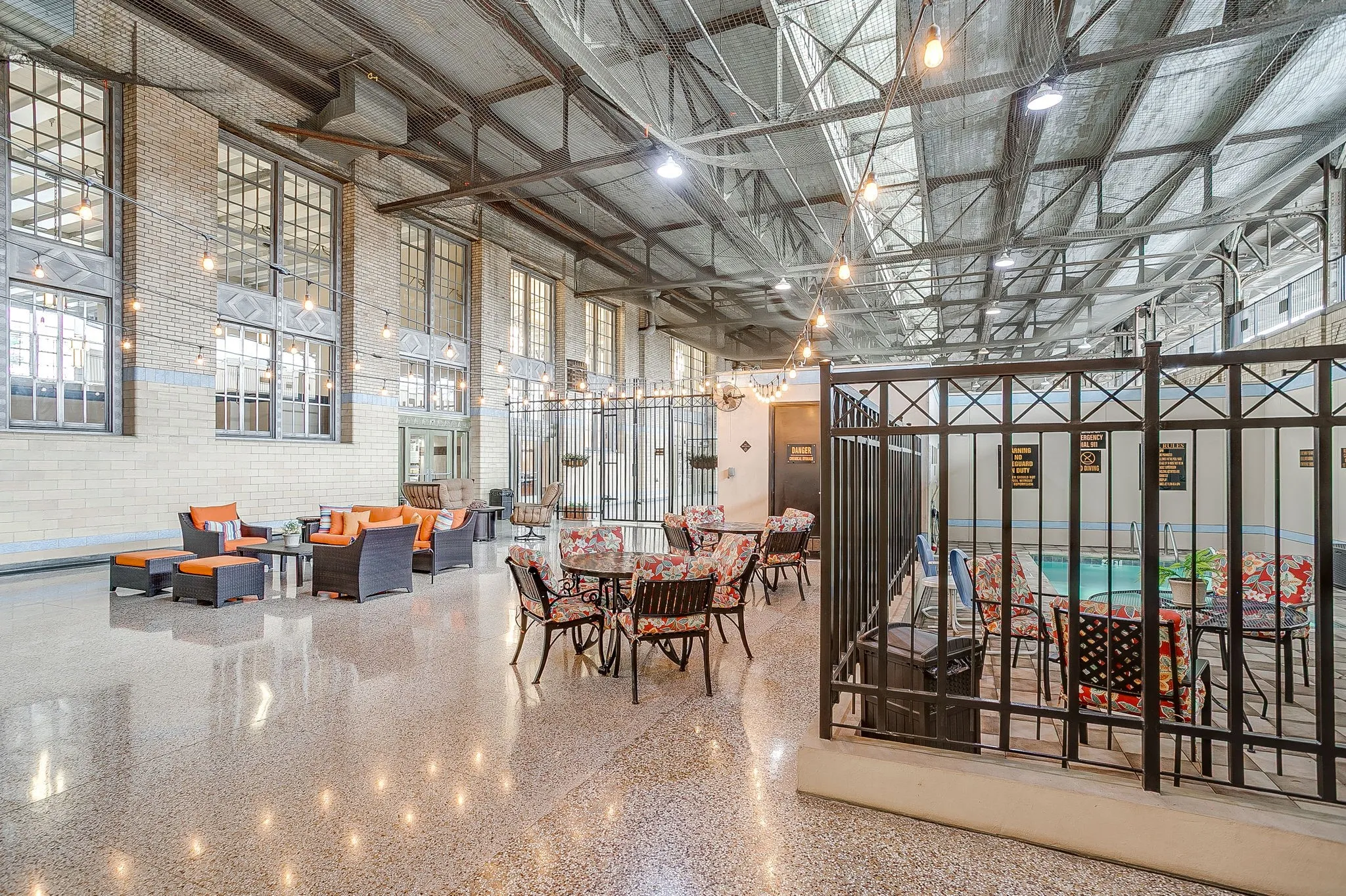 Condominium For Sale in Tarrant County , 201 W Lancaster Avenue 208, Fort Worth, Texas 76102, 1 Bedroom, 1 Bathroom, 2 Garage spaces, 778 Sqft, built in 2005, mls#21390166, Real Estate Agent in Fort Worth, Homes For Sale in Tarrant county, Homes For Sale in Fort Worth, Realtor in Fort Worth Texas, Real Estate Brokerage Independent Realty Texas, Luminita Cordes Realtor