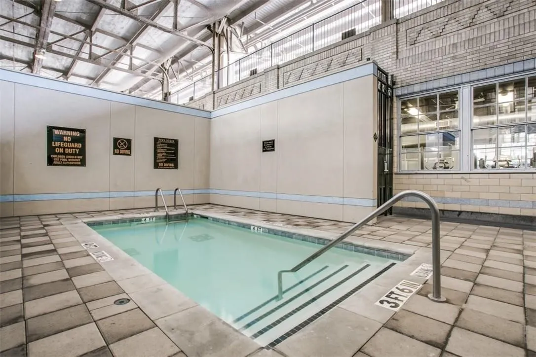 Condominium For Sale in Tarrant County , 201 W Lancaster Avenue 208, Fort Worth, Texas 76102, 1 Bedroom, 1 Bathroom, 2 Garage spaces, 778 Sqft, built in 2005, mls#21390166, Real Estate Agent in Fort Worth, Homes For Sale in Tarrant county, Homes For Sale in Fort Worth, Realtor in Fort Worth Texas, Real Estate Brokerage Independent Realty Texas, Luminita Cordes Realtor