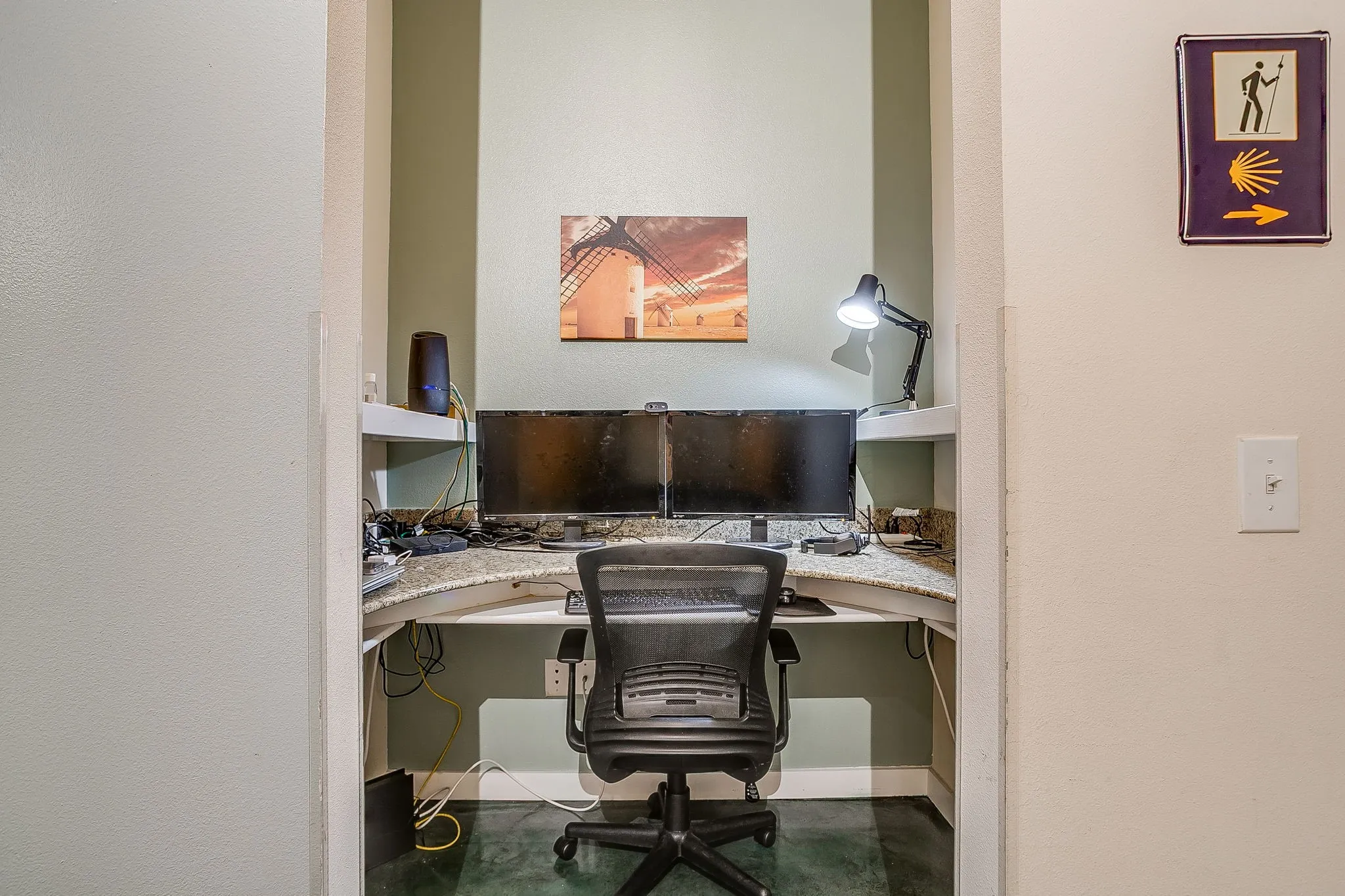 Condominium For Sale in Tarrant County , 201 W Lancaster Avenue 208, Fort Worth, Texas 76102, 1 Bedroom, 1 Bathroom, 2 Garage spaces, 778 Sqft, built in 2005, mls#21390166, Real Estate Agent in Fort Worth, Homes For Sale in Tarrant county, Homes For Sale in Fort Worth, Realtor in Fort Worth Texas, Real Estate Brokerage Independent Realty Texas, Luminita Cordes Realtor