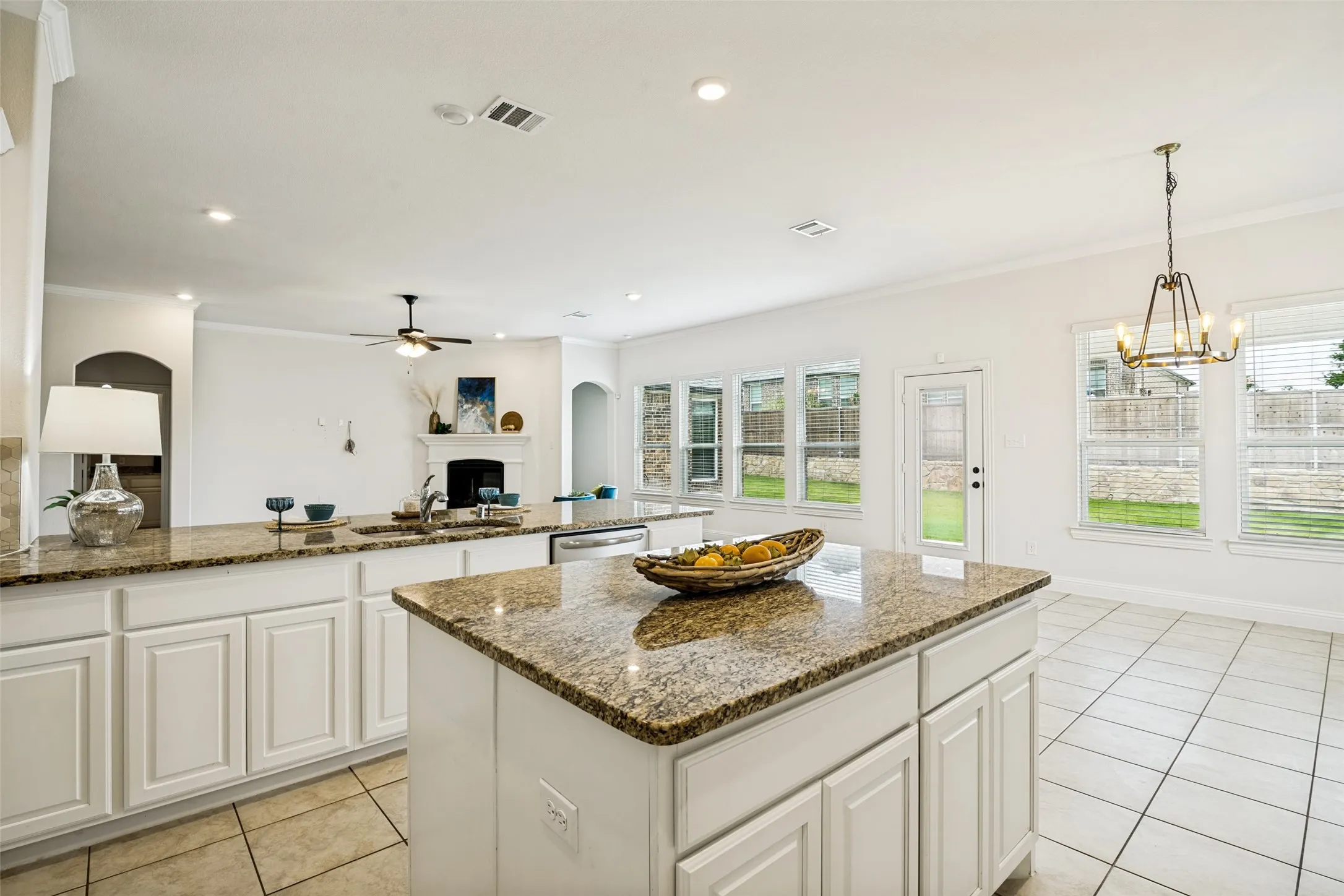 Single Family Residence For Sale in Rockwall County , 2618 Long Common, Rockwall, Texas 75032, 4 Bedroom, 2 Bathroom, 2 Garage spaces, 2,688 Sqft, built in 2019, mls#21390159, Real Estate Agent in Rockwall, Homes For Sale in Rockwall county, Homes For Sale in Rockwall, Realtor in Rockwall Texas, Real Estate Brokerage Independent Realty Texas, Luminita Cordes Realtor