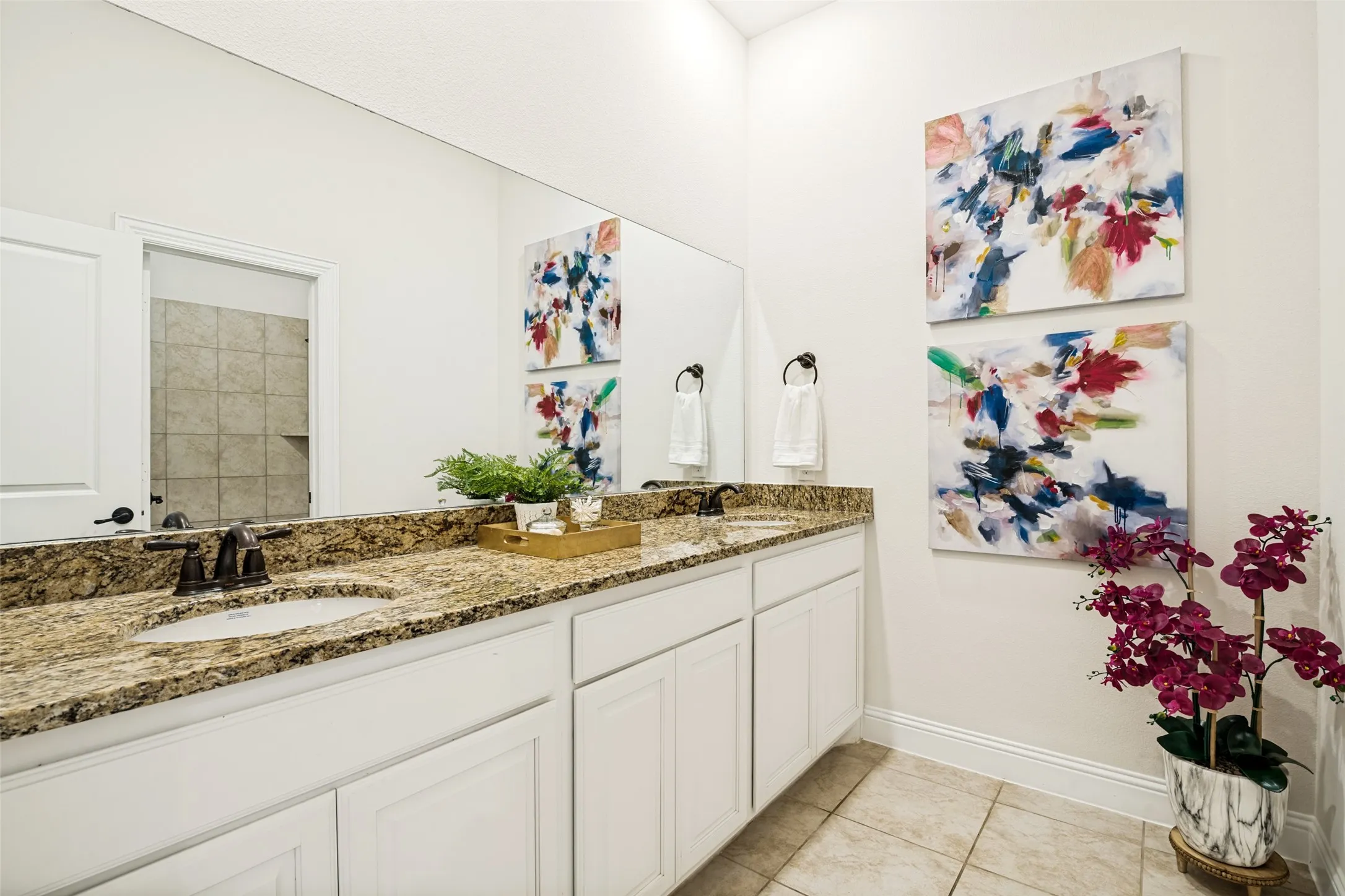 Single Family Residence For Sale in Rockwall County , 2618 Long Common, Rockwall, Texas 75032, 4 Bedroom, 2 Bathroom, 2 Garage spaces, 2,688 Sqft, built in 2019, mls#21390159, Real Estate Agent in Rockwall, Homes For Sale in Rockwall county, Homes For Sale in Rockwall, Realtor in Rockwall Texas, Real Estate Brokerage Independent Realty Texas, Luminita Cordes Realtor