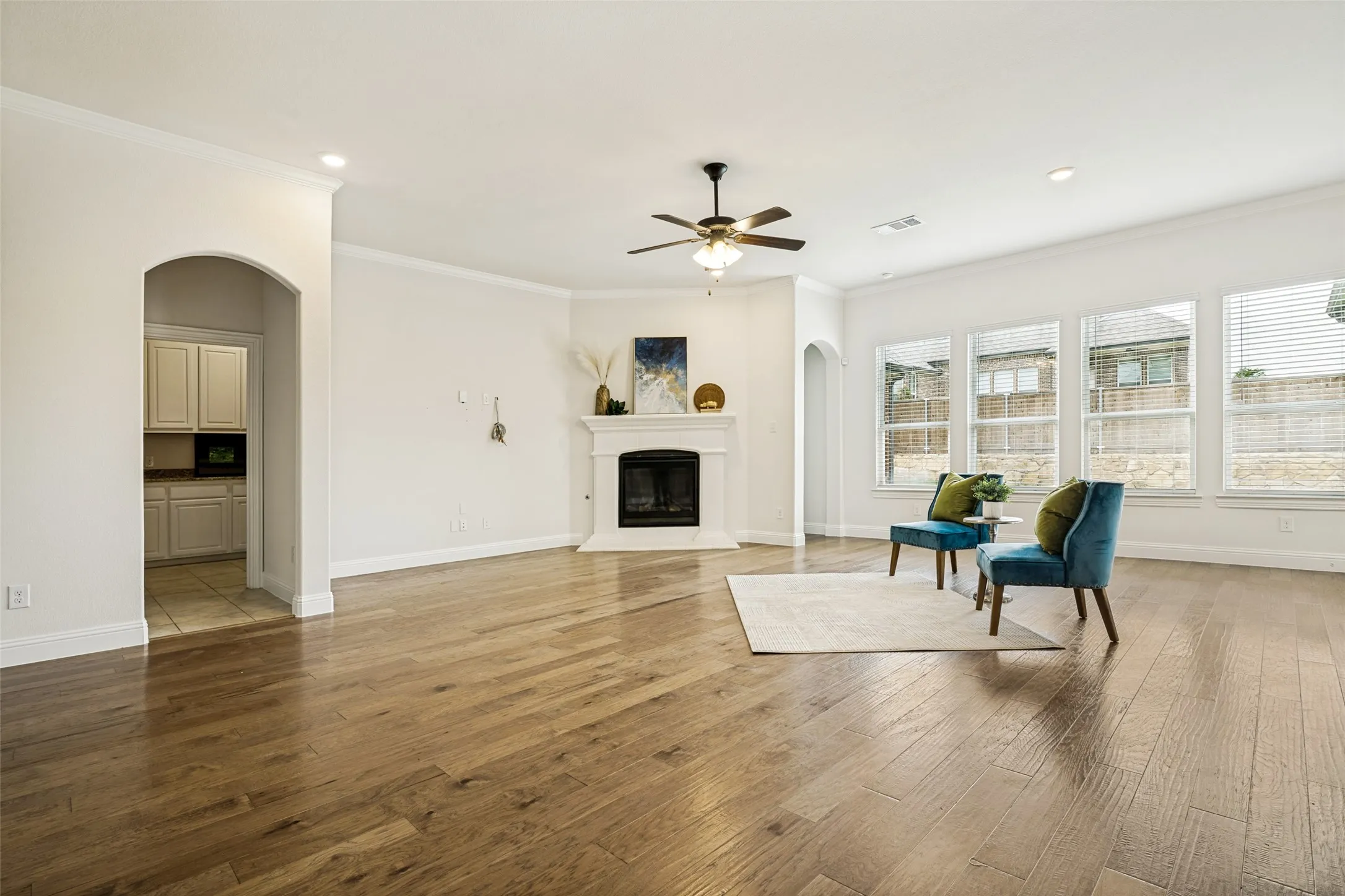 Single Family Residence For Sale in Rockwall County , 2618 Long Common, Rockwall, Texas 75032, 4 Bedroom, 2 Bathroom, 2 Garage spaces, 2,688 Sqft, built in 2019, mls#21390159, Real Estate Agent in Rockwall, Homes For Sale in Rockwall county, Homes For Sale in Rockwall, Realtor in Rockwall Texas, Real Estate Brokerage Independent Realty Texas, Luminita Cordes Realtor