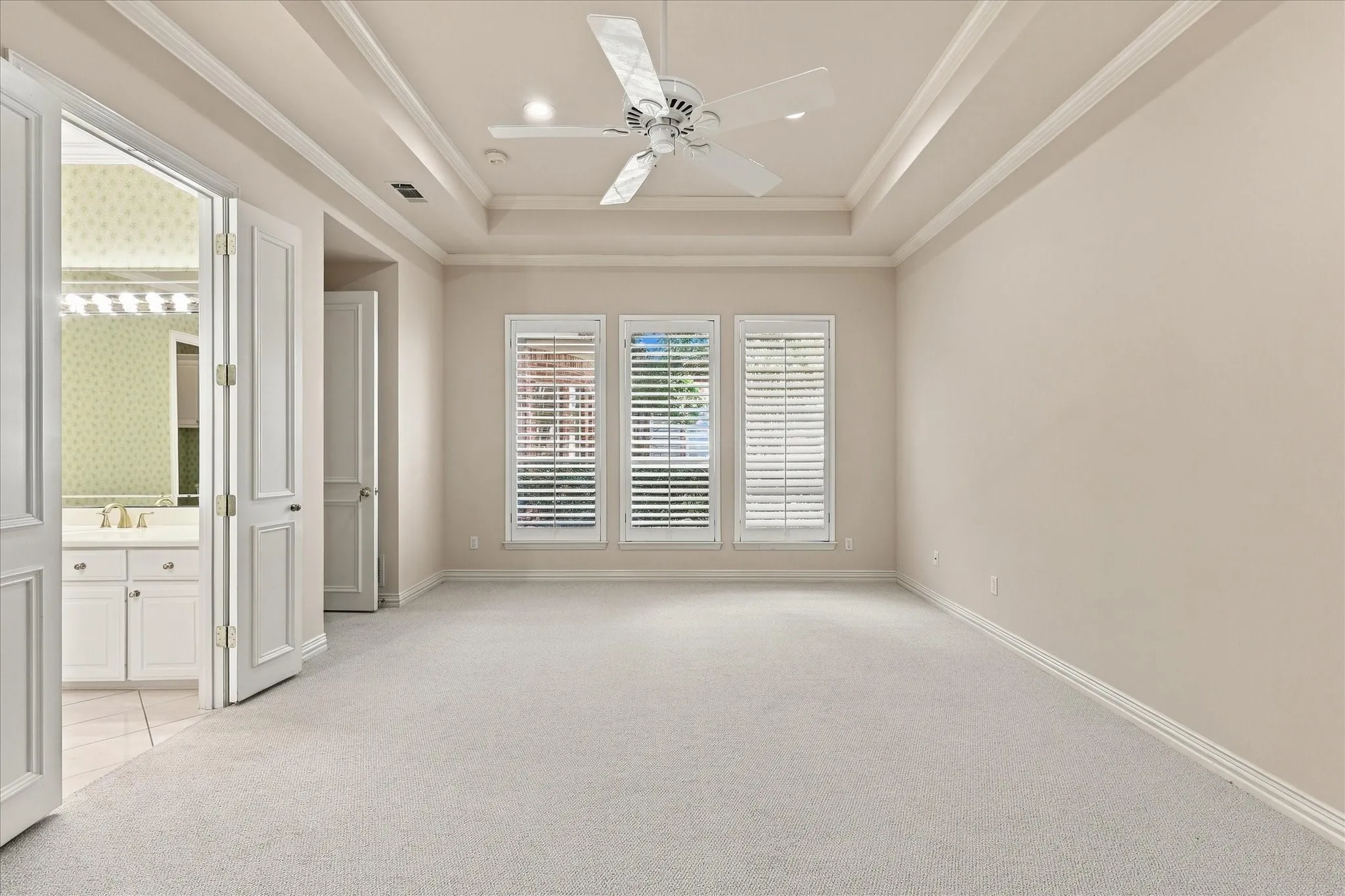 Single Family Residence For Sale in Dallas County , 14762 Bedivere Court, Addison, Texas 75254, 4 Bedroom, 3 Bathroom, 2 Garage spaces, 3,946 Sqft, built in 1995, mls#21385839, Real Estate Agent in Addison, Homes For Sale in Dallas county, Homes For Sale in Addison, Realtor in Addison Texas, Real Estate Brokerage Independent Realty Texas, Luminita Cordes Realtor