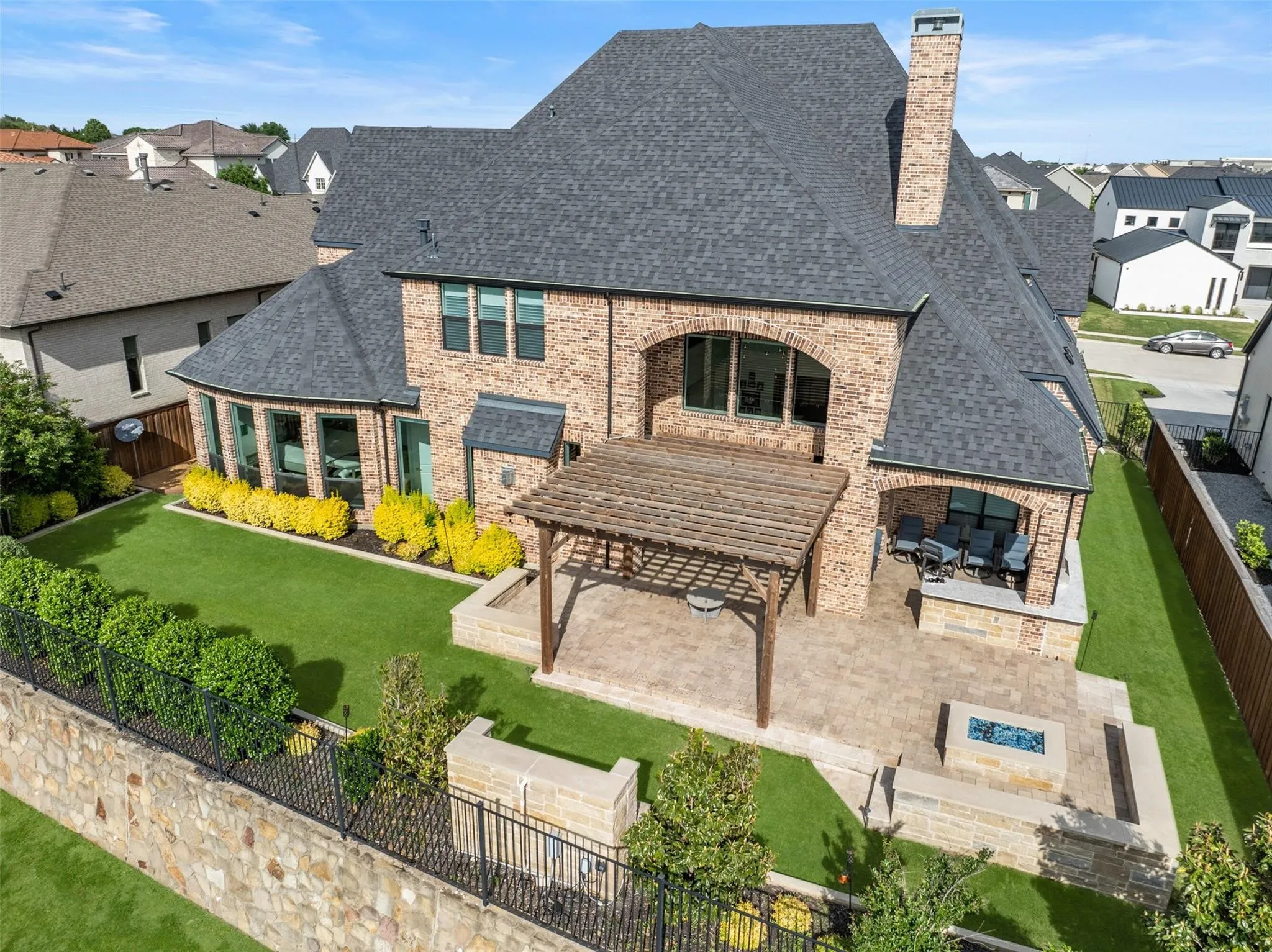 Single Family Residence For Sale in Collin County , 818 Brett Drive, Allen, Texas 75013, 5 Bedroom, 7 Bathroom, 3 Garage spaces, 6,733 Sqft, built in 2018, mls#21386872, Real Estate Agent in Allen, Homes For Sale in Collin county, Homes For Sale in Allen, Realtor in Allen Texas, Real Estate Brokerage Independent Realty Texas, Luminita Cordes Realtor