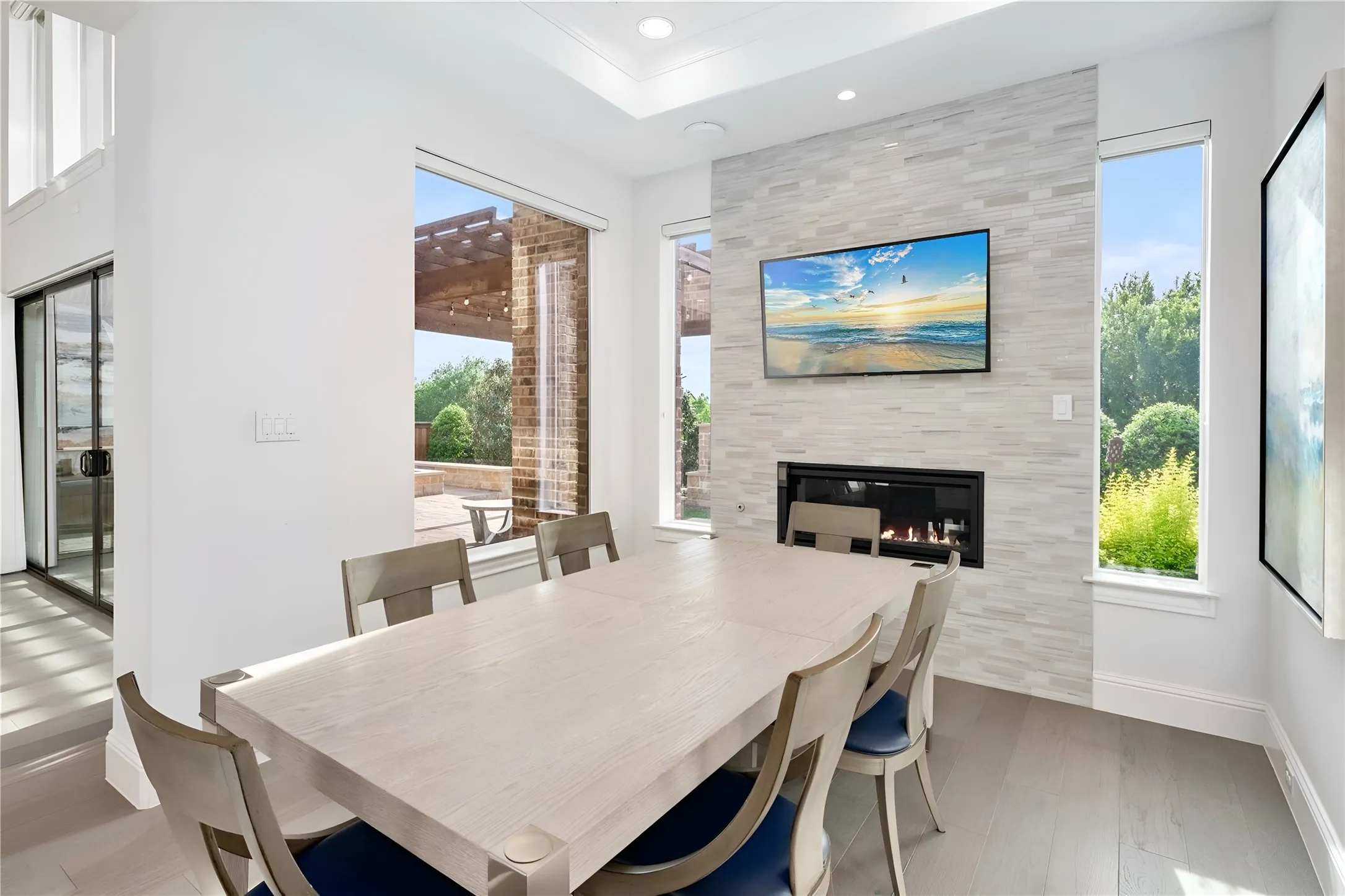 Breakfast Room with Fireplace