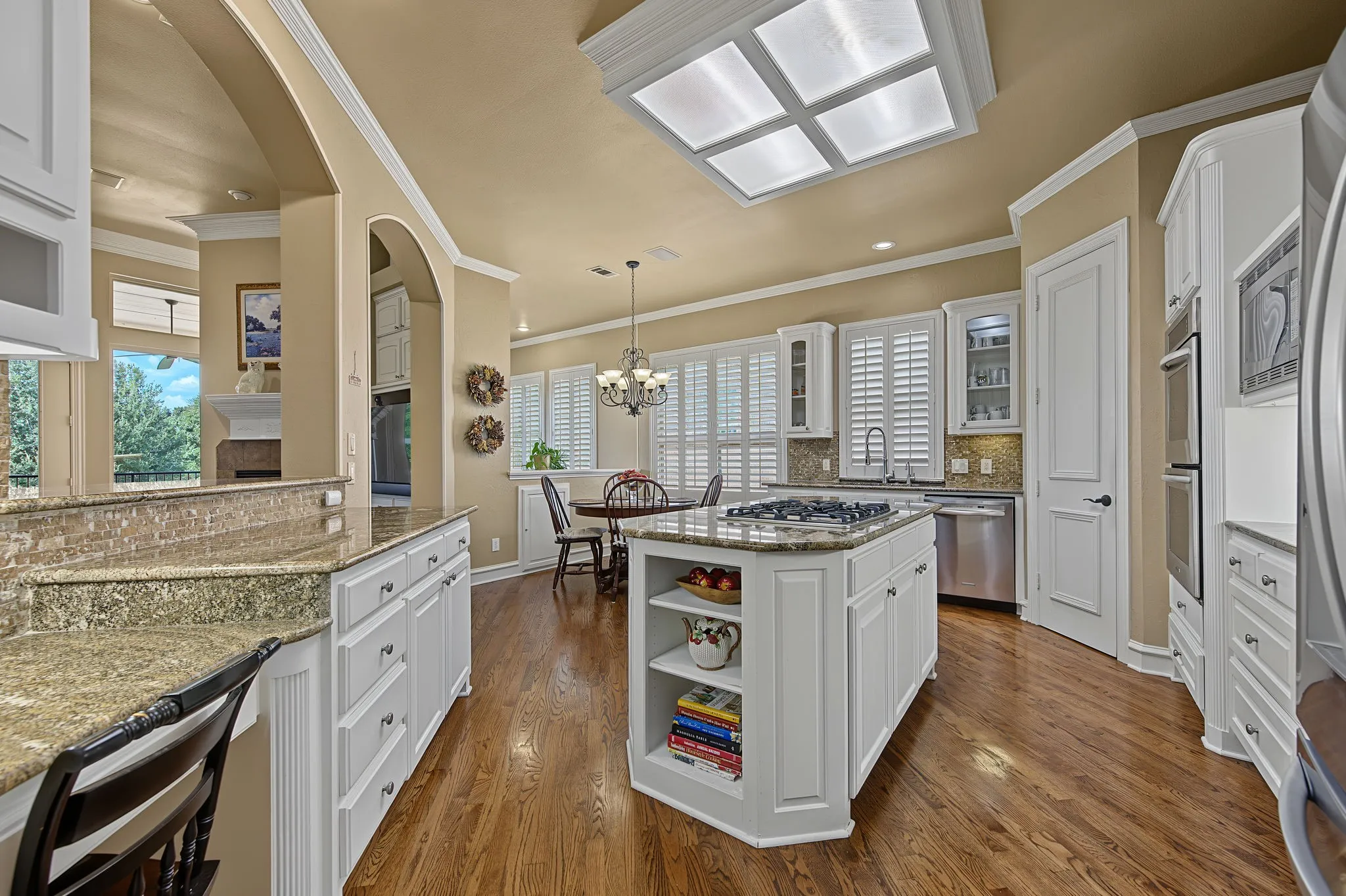 Single Family Residence For Sale in Denton County , 3021 Greenhill Drive, Plano, Texas 75093, 4 Bedroom, 4 Bathroom, 2 Garage spaces, 3,412 Sqft, built in 1994, mls#21385341, Real Estate Agent in Plano, Homes For Sale in Denton county, Homes For Sale in Plano, Realtor in Plano Texas, Real Estate Brokerage Independent Realty Texas, Luminita Cordes Realtor