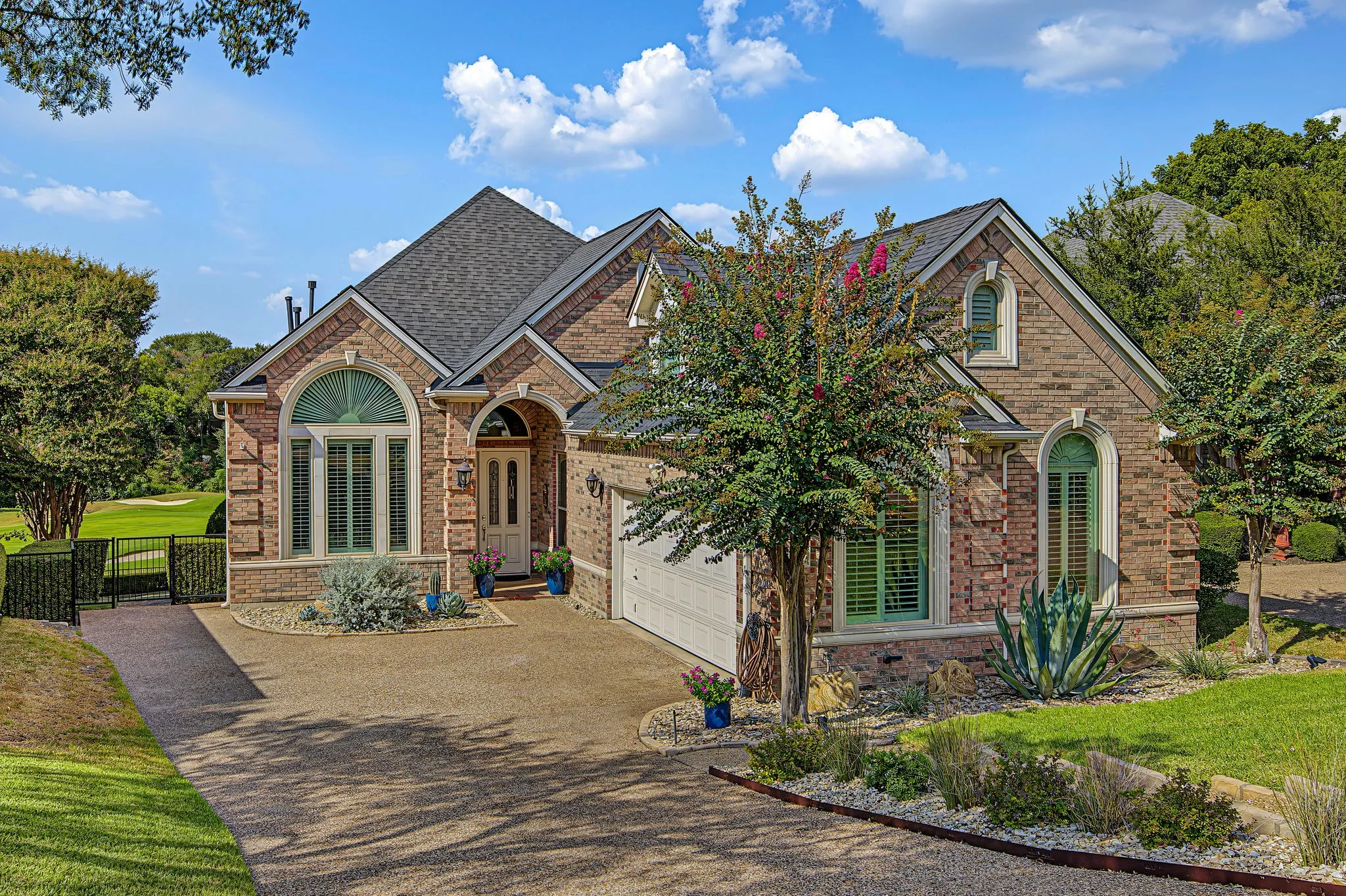 Single Family Residence For Sale in Denton County , 3021 Greenhill Drive, Plano, Texas 75093, 4 Bedroom, 4 Bathroom, 2 Garage spaces, 3,412 Sqft, built in 1994, mls#21385341, Real Estate Agent in Plano, Homes For Sale in Denton county, Homes For Sale in Plano, Realtor in Plano Texas, Real Estate Brokerage Independent Realty Texas, Luminita Cordes Realtor