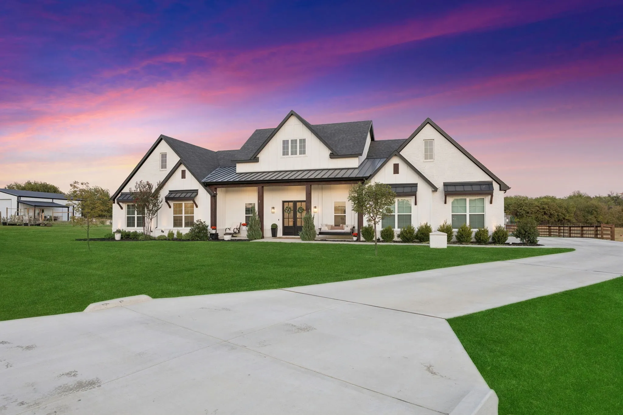 Single Family Residence For Sale in Tarrant County , 4306 Sandstrom Way, Fort Worth, Texas 76179, 5 Bedroom, 4 Bathroom, 3 Garage spaces, 3,500 Sqft, built in 2023, mls#21389881, Real Estate Agent in Fort Worth, Homes For Sale in Tarrant county, Homes For Sale in Fort Worth, Realtor in Fort Worth Texas, Real Estate Brokerage Independent Realty Texas, Luminita Cordes Realtor