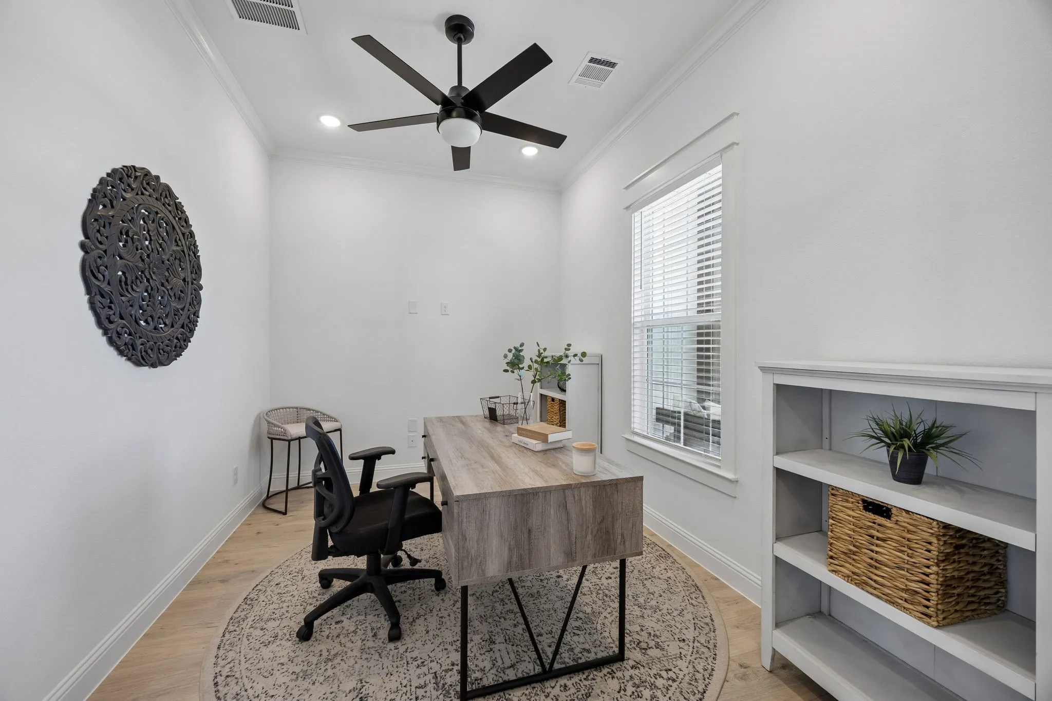 Single Family Residence For Sale in Tarrant County , 4306 Sandstrom Way, Fort Worth, Texas 76179, 5 Bedroom, 4 Bathroom, 3 Garage spaces, 3,500 Sqft, built in 2023, mls#21389881, Real Estate Agent in Fort Worth, Homes For Sale in Tarrant county, Homes For Sale in Fort Worth, Realtor in Fort Worth Texas, Real Estate Brokerage Independent Realty Texas, Luminita Cordes Realtor