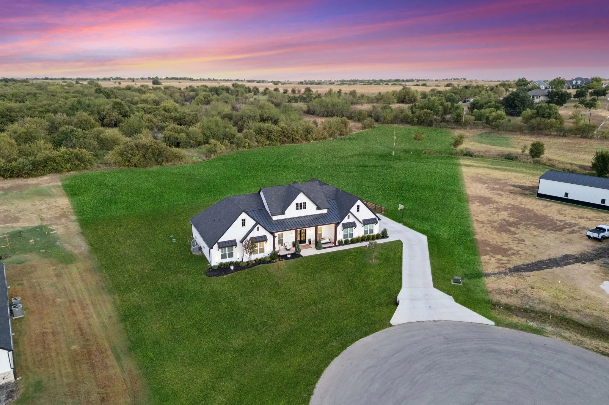 Single Family Residence For Sale in Tarrant County , 4306 Sandstrom Way, Fort Worth, Texas 76179, 5 Bedroom, 4 Bathroom, 3 Garage spaces, 3,500 Sqft, built in 2023, mls#21389881, Real Estate Agent in Fort Worth, Homes For Sale in Tarrant county, Homes For Sale in Fort Worth, Realtor in Fort Worth Texas, Real Estate Brokerage Independent Realty Texas, Luminita Cordes Realtor