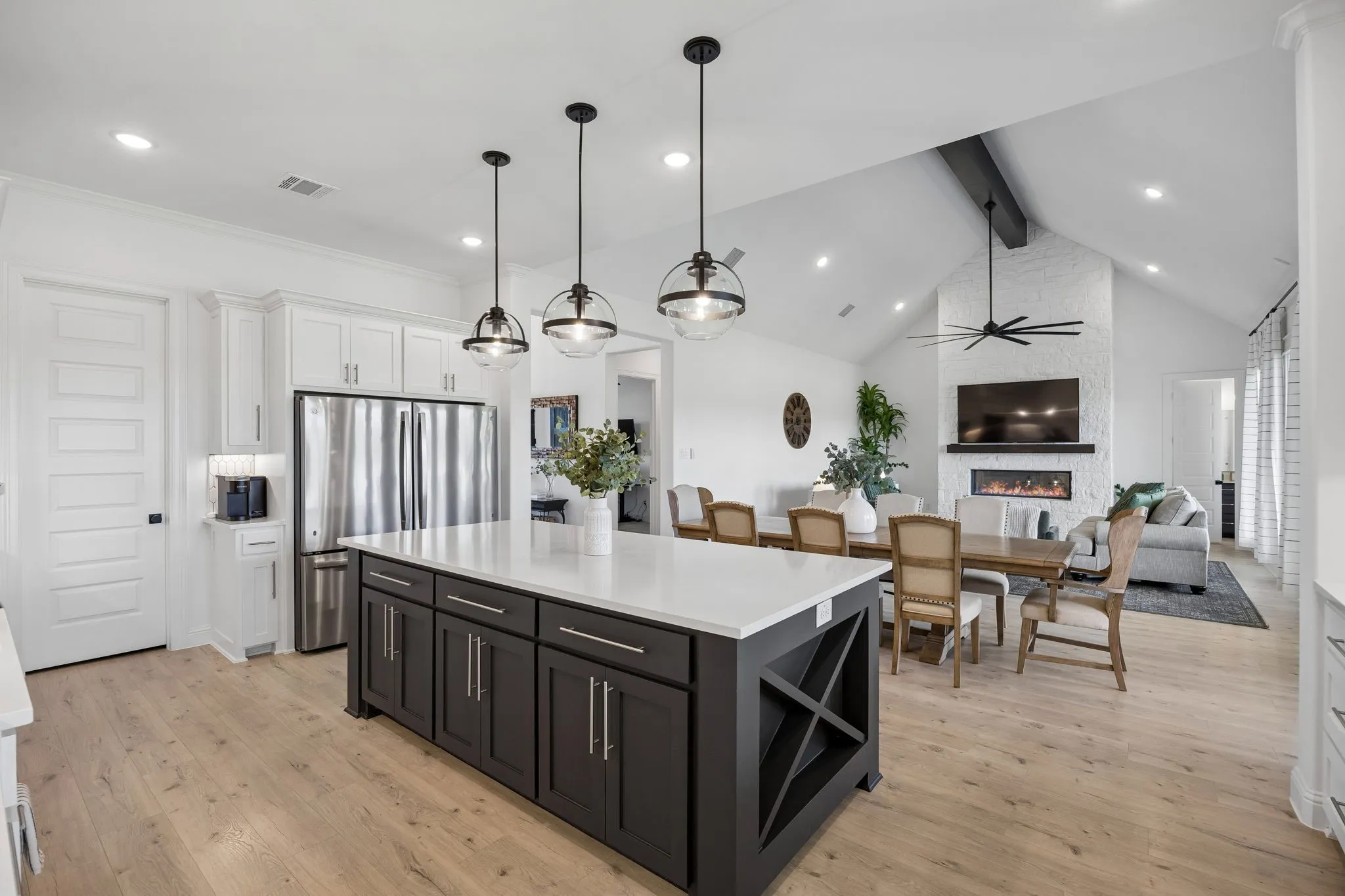 Single Family Residence For Sale in Tarrant County , 4306 Sandstrom Way, Fort Worth, Texas 76179, 5 Bedroom, 4 Bathroom, 3 Garage spaces, 3,500 Sqft, built in 2023, mls#21389881, Real Estate Agent in Fort Worth, Homes For Sale in Tarrant county, Homes For Sale in Fort Worth, Realtor in Fort Worth Texas, Real Estate Brokerage Independent Realty Texas, Luminita Cordes Realtor
