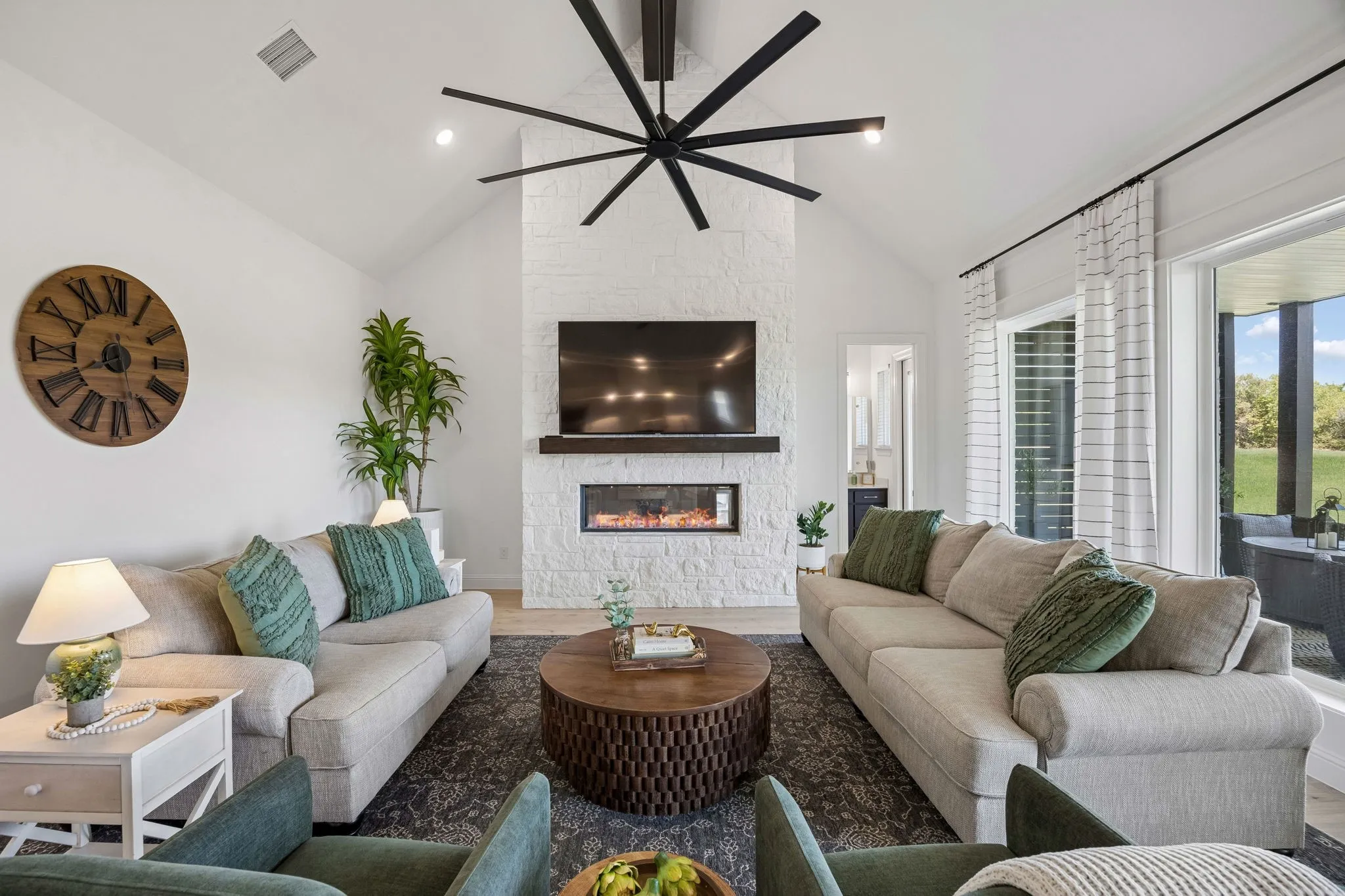 Single Family Residence For Sale in Tarrant County , 4306 Sandstrom Way, Fort Worth, Texas 76179, 5 Bedroom, 4 Bathroom, 3 Garage spaces, 3,500 Sqft, built in 2023, mls#21389881, Real Estate Agent in Fort Worth, Homes For Sale in Tarrant county, Homes For Sale in Fort Worth, Realtor in Fort Worth Texas, Real Estate Brokerage Independent Realty Texas, Luminita Cordes Realtor