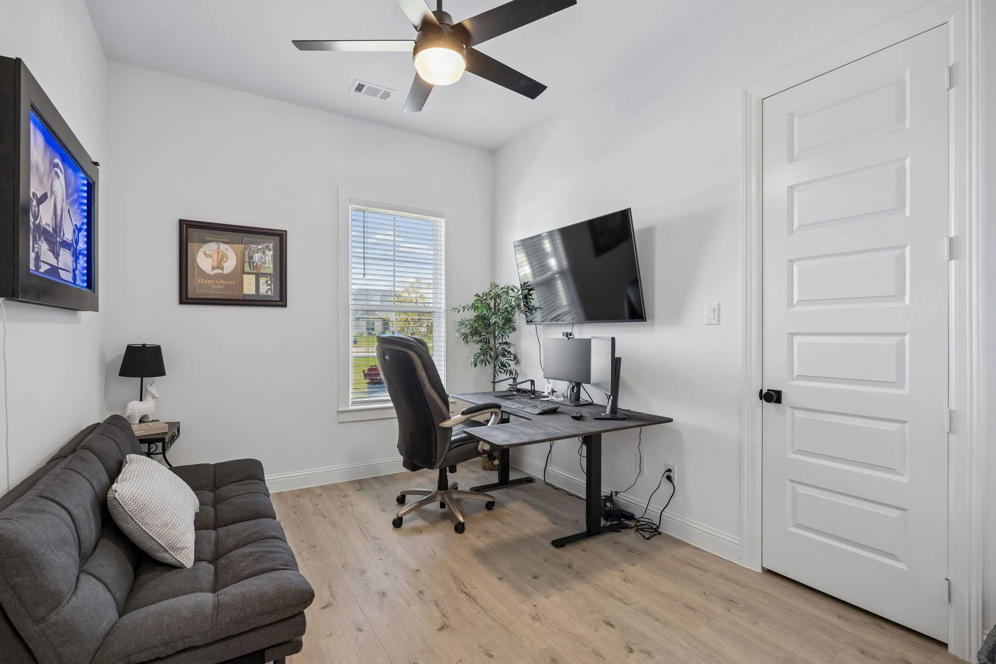 Single Family Residence For Sale in Tarrant County , 4306 Sandstrom Way, Fort Worth, Texas 76179, 5 Bedroom, 4 Bathroom, 3 Garage spaces, 3,500 Sqft, built in 2023, mls#21389881, Real Estate Agent in Fort Worth, Homes For Sale in Tarrant county, Homes For Sale in Fort Worth, Realtor in Fort Worth Texas, Real Estate Brokerage Independent Realty Texas, Luminita Cordes Realtor