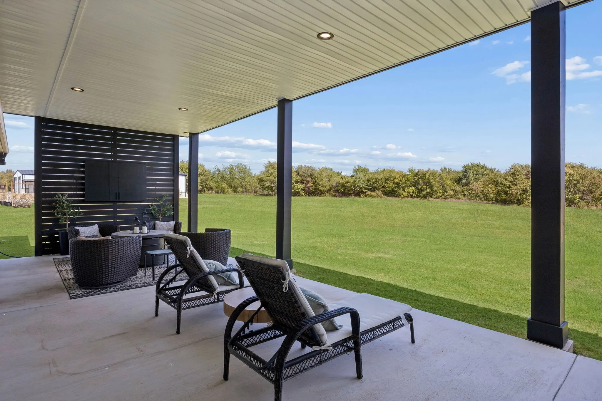 Single Family Residence For Sale in Tarrant County , 4306 Sandstrom Way, Fort Worth, Texas 76179, 5 Bedroom, 4 Bathroom, 3 Garage spaces, 3,500 Sqft, built in 2023, mls#21389881, Real Estate Agent in Fort Worth, Homes For Sale in Tarrant county, Homes For Sale in Fort Worth, Realtor in Fort Worth Texas, Real Estate Brokerage Independent Realty Texas, Luminita Cordes Realtor