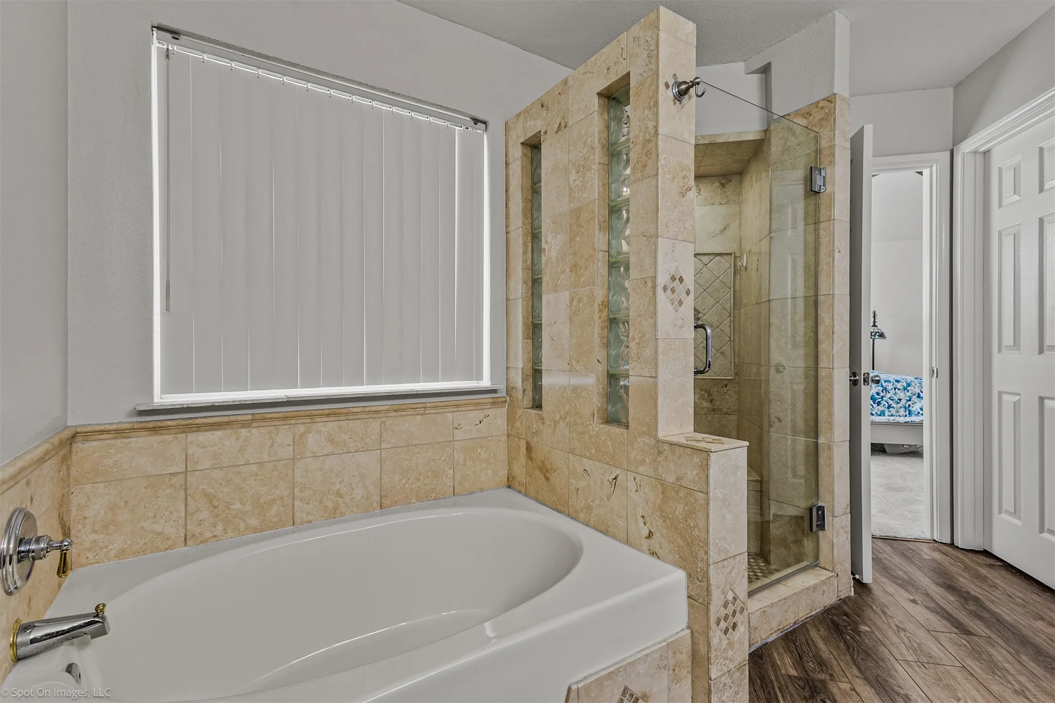 Single Family Residence For Sale in Dallas County , 716 Waterwood Lane, Mesquite, Texas 75181, 4 Bedroom, 3 Bathroom, 2 Garage spaces, 2,213 Sqft, built in 1993, mls#21388546, Real Estate Agent in Mesquite, Homes For Sale in Dallas county, Homes For Sale in Mesquite, Realtor in Mesquite Texas, Real Estate Brokerage Independent Realty Texas, Luminita Cordes Realtor