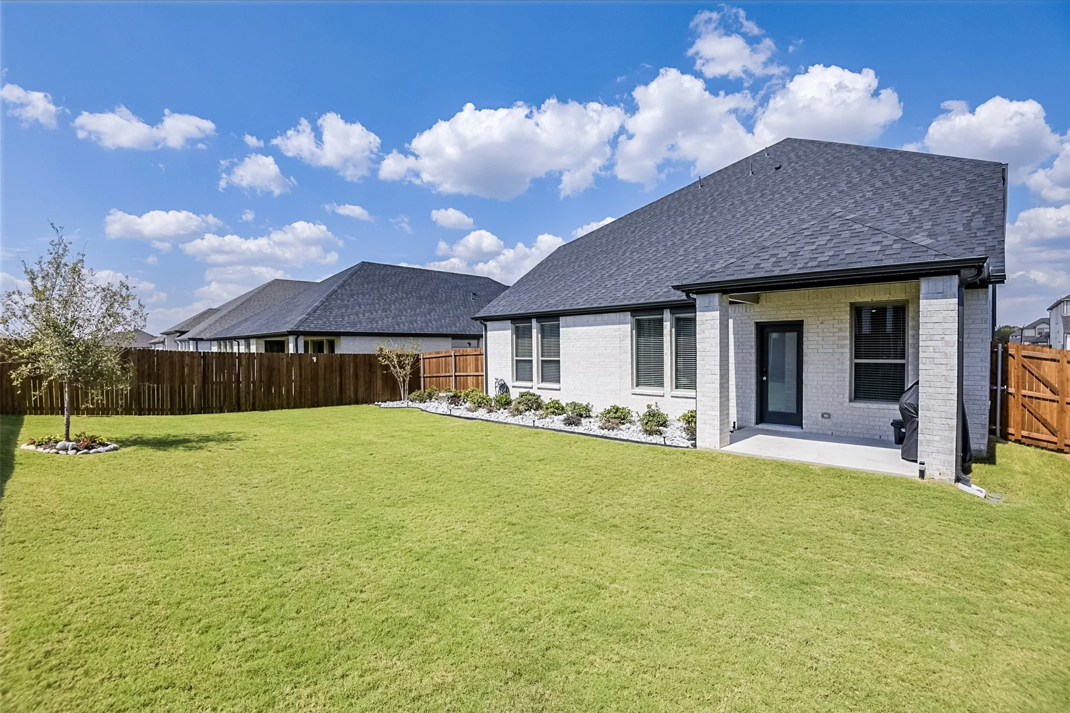 Single Family Residence For Sale in Ellis County , 540 Moonrise Street, Waxahachie, Texas 75165, 5 Bedroom, 3 Bathroom, 3 Garage spaces, 3,151 Sqft, built in 2024, mls#21389981, Real Estate Agent in Waxahachie, Homes For Sale in Ellis county, Homes For Sale in Waxahachie, Realtor in Waxahachie Texas, Real Estate Brokerage Independent Realty Texas, Luminita Cordes Realtor