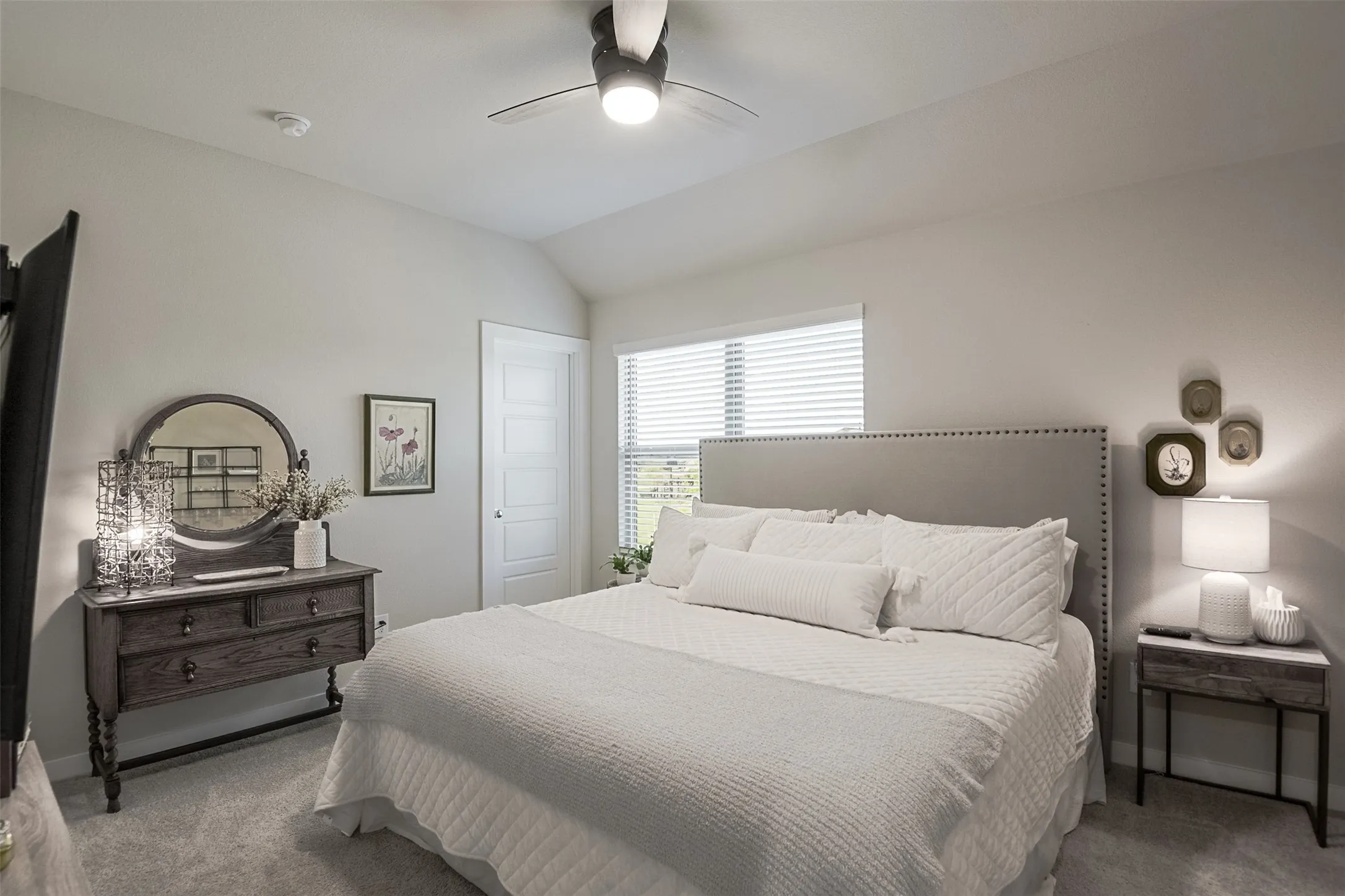 Single Family Residence For Sale in Ellis County , 540 Moonrise Street, Waxahachie, Texas 75165, 5 Bedroom, 3 Bathroom, 3 Garage spaces, 3,151 Sqft, built in 2024, mls#21389981, Real Estate Agent in Waxahachie, Homes For Sale in Ellis county, Homes For Sale in Waxahachie, Realtor in Waxahachie Texas, Real Estate Brokerage Independent Realty Texas, Luminita Cordes Realtor