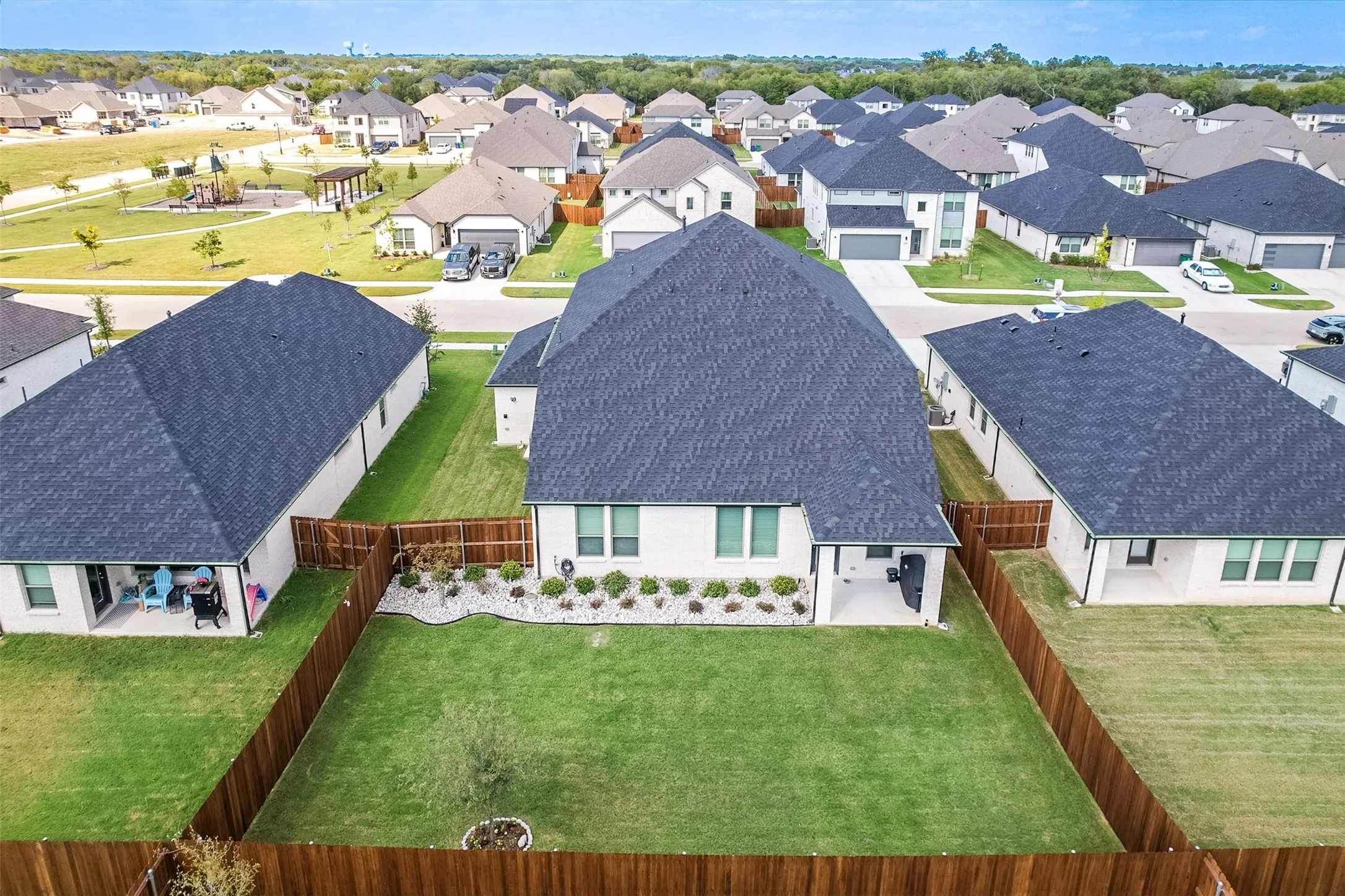 Single Family Residence For Sale in Ellis County , 540 Moonrise Street, Waxahachie, Texas 75165, 5 Bedroom, 3 Bathroom, 3 Garage spaces, 3,151 Sqft, built in 2024, mls#21389981, Real Estate Agent in Waxahachie, Homes For Sale in Ellis county, Homes For Sale in Waxahachie, Realtor in Waxahachie Texas, Real Estate Brokerage Independent Realty Texas, Luminita Cordes Realtor