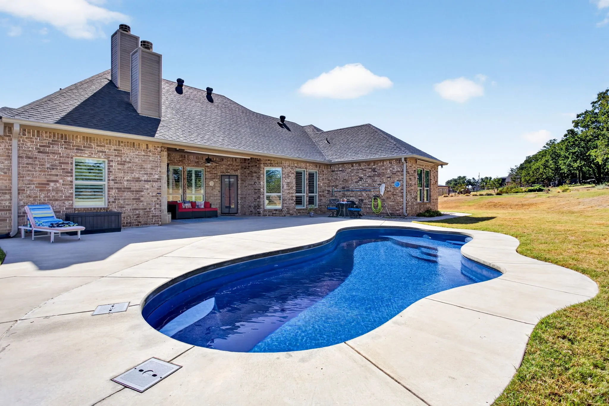 Single Family Residence For Sale in Parker County , 164 Spring Meadow Drive, Springtown, Texas 76082, 4 Bedroom, 2 Bathroom, 3 Garage spaces, 2,462 Sqft, built in 2017, mls#21386285, Real Estate Agent in Springtown, Homes For Sale in Parker county, Homes For Sale in Springtown, Realtor in Springtown Texas, Real Estate Brokerage Independent Realty Texas, Luminita Cordes Realtor