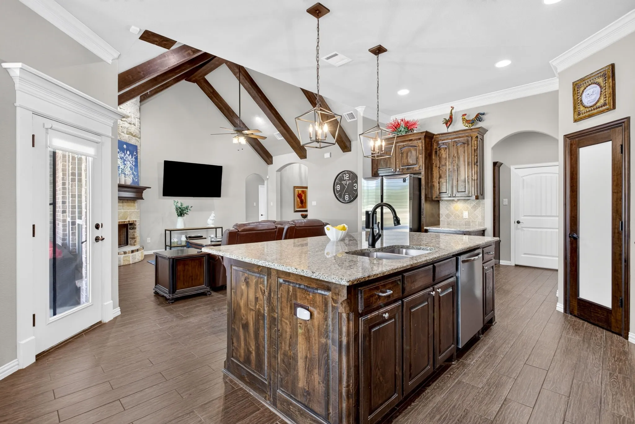Single Family Residence For Sale in Parker County , 164 Spring Meadow Drive, Springtown, Texas 76082, 4 Bedroom, 2 Bathroom, 3 Garage spaces, 2,462 Sqft, built in 2017, mls#21386285, Real Estate Agent in Springtown, Homes For Sale in Parker county, Homes For Sale in Springtown, Realtor in Springtown Texas, Real Estate Brokerage Independent Realty Texas, Luminita Cordes Realtor