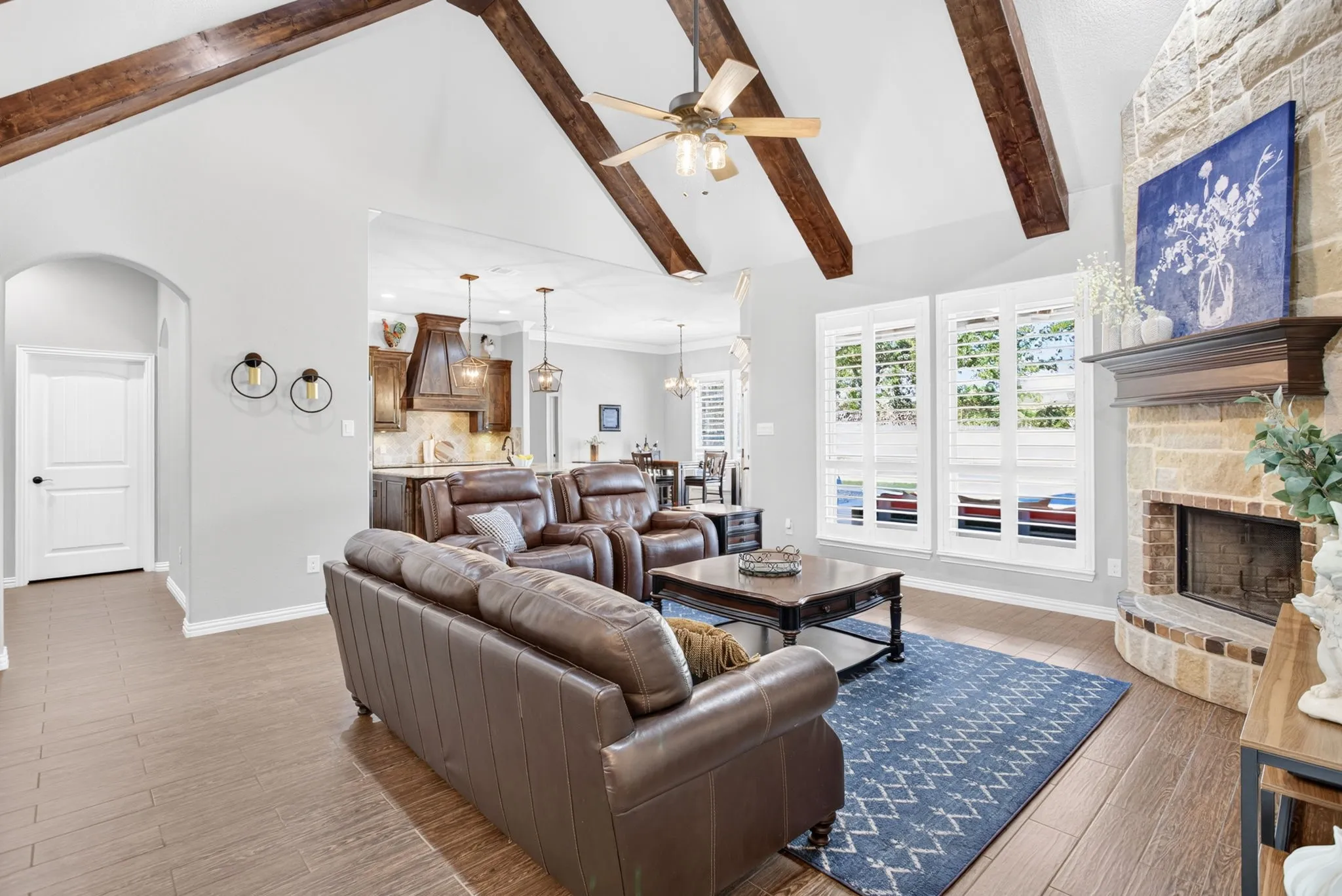 Single Family Residence For Sale in Parker County , 164 Spring Meadow Drive, Springtown, Texas 76082, 4 Bedroom, 2 Bathroom, 3 Garage spaces, 2,462 Sqft, built in 2017, mls#21386285, Real Estate Agent in Springtown, Homes For Sale in Parker county, Homes For Sale in Springtown, Realtor in Springtown Texas, Real Estate Brokerage Independent Realty Texas, Luminita Cordes Realtor