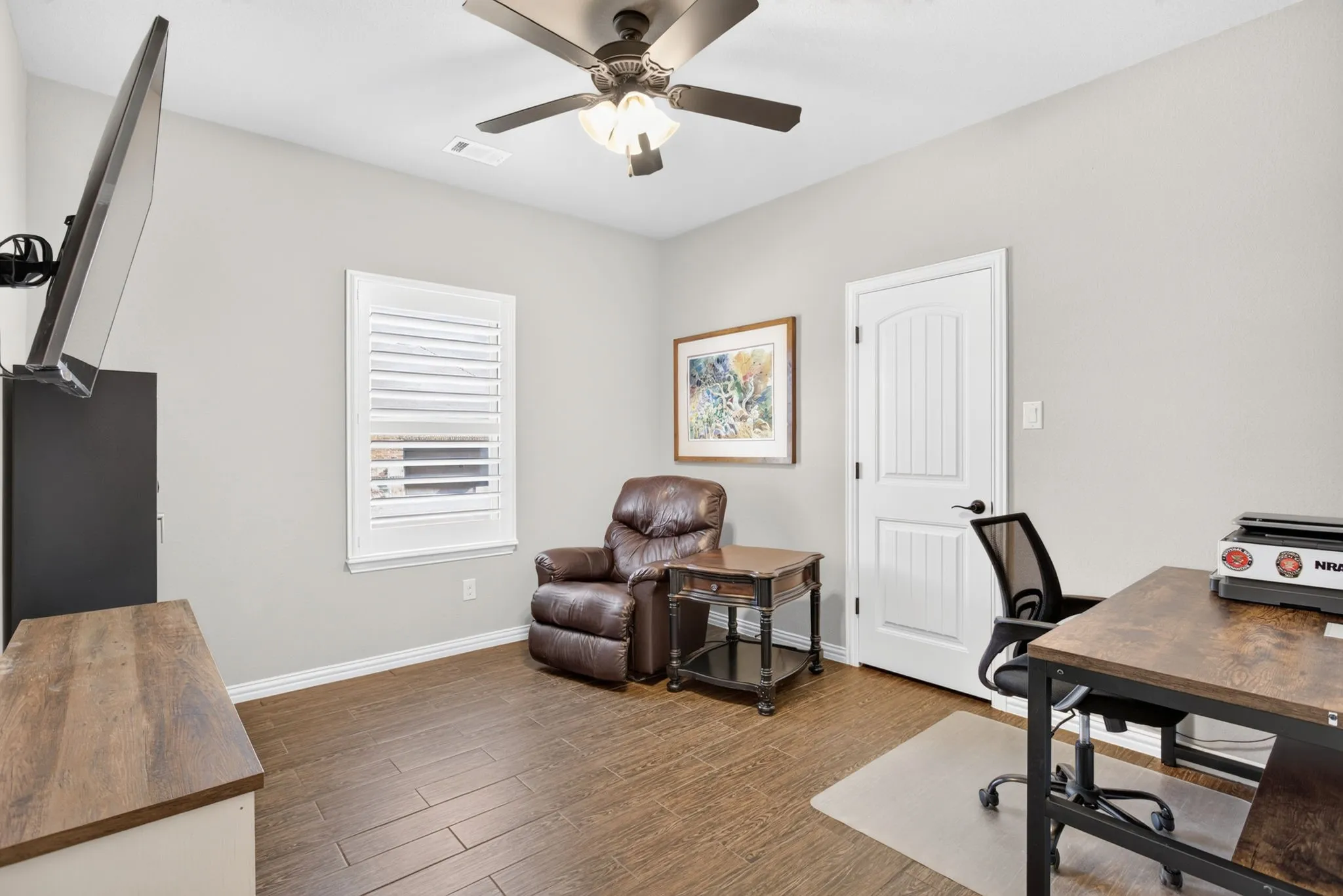 Single Family Residence For Sale in Parker County , 164 Spring Meadow Drive, Springtown, Texas 76082, 4 Bedroom, 2 Bathroom, 3 Garage spaces, 2,462 Sqft, built in 2017, mls#21386285, Real Estate Agent in Springtown, Homes For Sale in Parker county, Homes For Sale in Springtown, Realtor in Springtown Texas, Real Estate Brokerage Independent Realty Texas, Luminita Cordes Realtor
