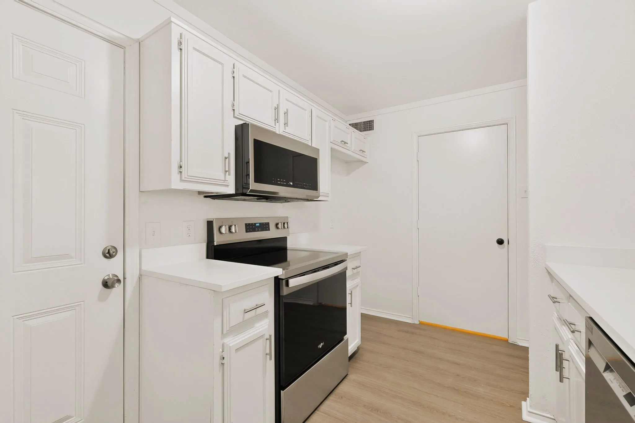 Duplex For Sale in Dallas County , 130-132 Graystone Place, Duncanville, Texas 75137, 4 Bedroom, 4 Bathroom, Garage spaces, 0 Sqft, built in 1982, mls#21387355, Real Estate Agent in Duncanville, Homes For Sale in Dallas county, Homes For Sale in Duncanville, Realtor in Duncanville Texas, Real Estate Brokerage Independent Realty Texas, Luminita Cordes Realtor