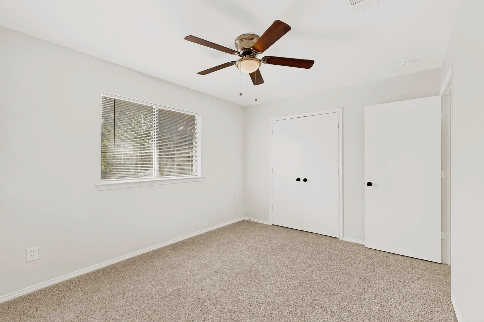 Duplex For Sale in Dallas County , 130-132 Graystone Place, Duncanville, Texas 75137, 4 Bedroom, 4 Bathroom, Garage spaces, 0 Sqft, built in 1982, mls#21387355, Real Estate Agent in Duncanville, Homes For Sale in Dallas county, Homes For Sale in Duncanville, Realtor in Duncanville Texas, Real Estate Brokerage Independent Realty Texas, Luminita Cordes Realtor