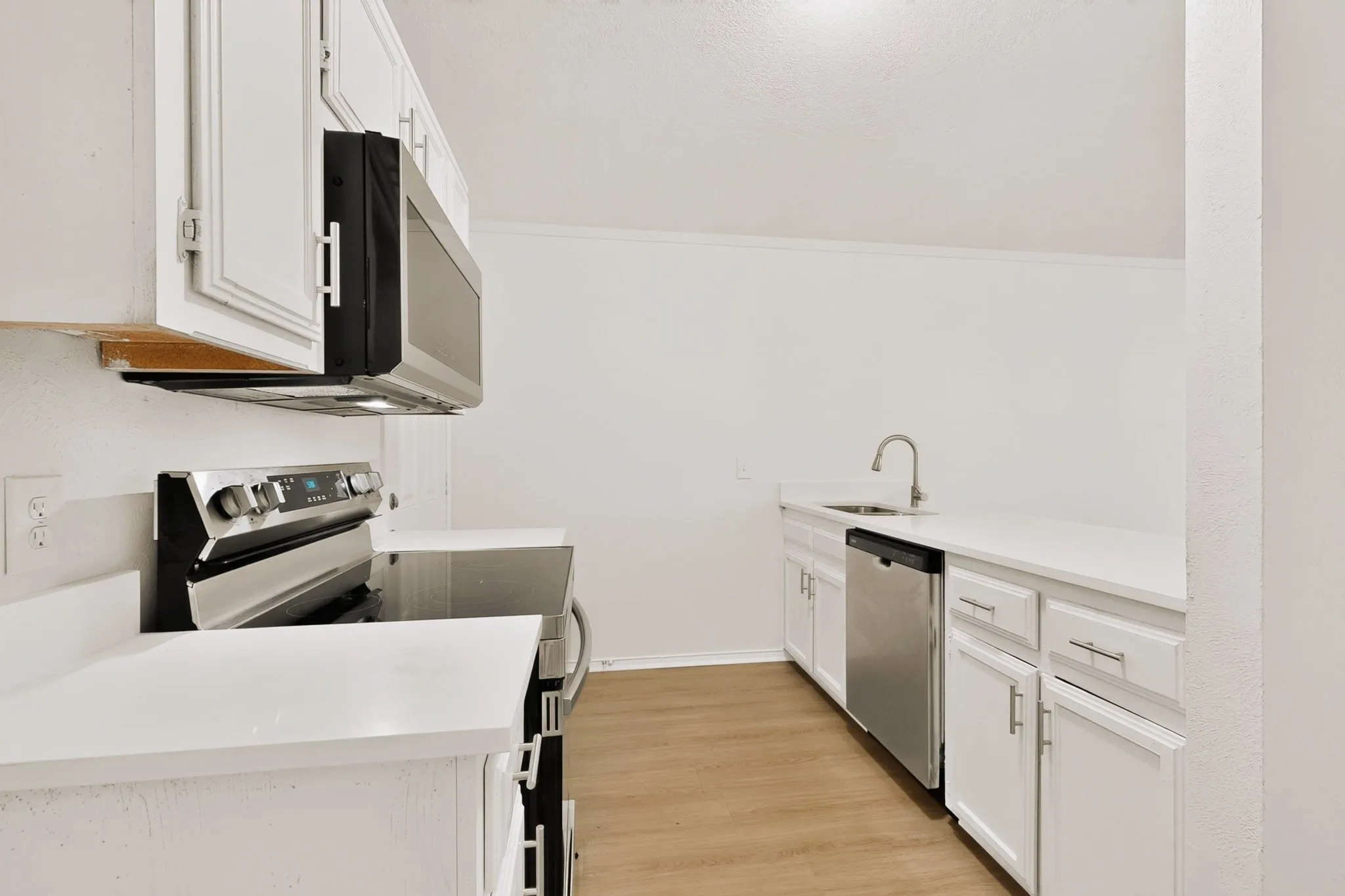 Duplex For Sale in Dallas County , 130-132 Graystone Place, Duncanville, Texas 75137, 4 Bedroom, 4 Bathroom, Garage spaces, 0 Sqft, built in 1982, mls#21387355, Real Estate Agent in Duncanville, Homes For Sale in Dallas county, Homes For Sale in Duncanville, Realtor in Duncanville Texas, Real Estate Brokerage Independent Realty Texas, Luminita Cordes Realtor