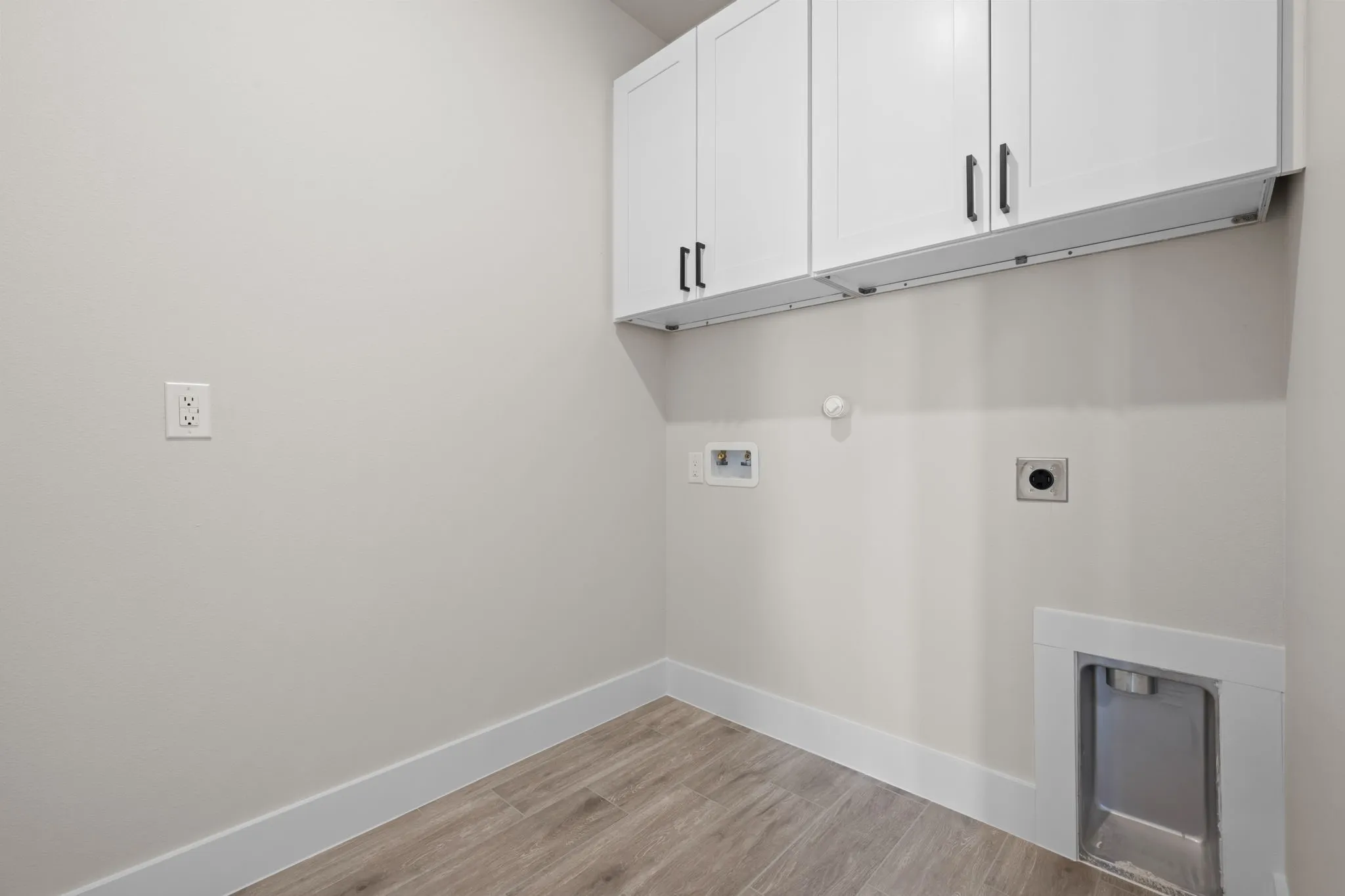 Single Family Residence For Sale in Hood County , 5514 Van Horn Drive, Granbury, Texas 76048, 3 Bedroom, 2 Bathroom, 2 Garage spaces, 1,490 Sqft, built in 2026, mls#21389851, Real Estate Agent in Granbury, Homes For Sale in Hood county, Homes For Sale in Granbury, Realtor in Granbury Texas, Real Estate Brokerage Independent Realty Texas, Luminita Cordes Realtor