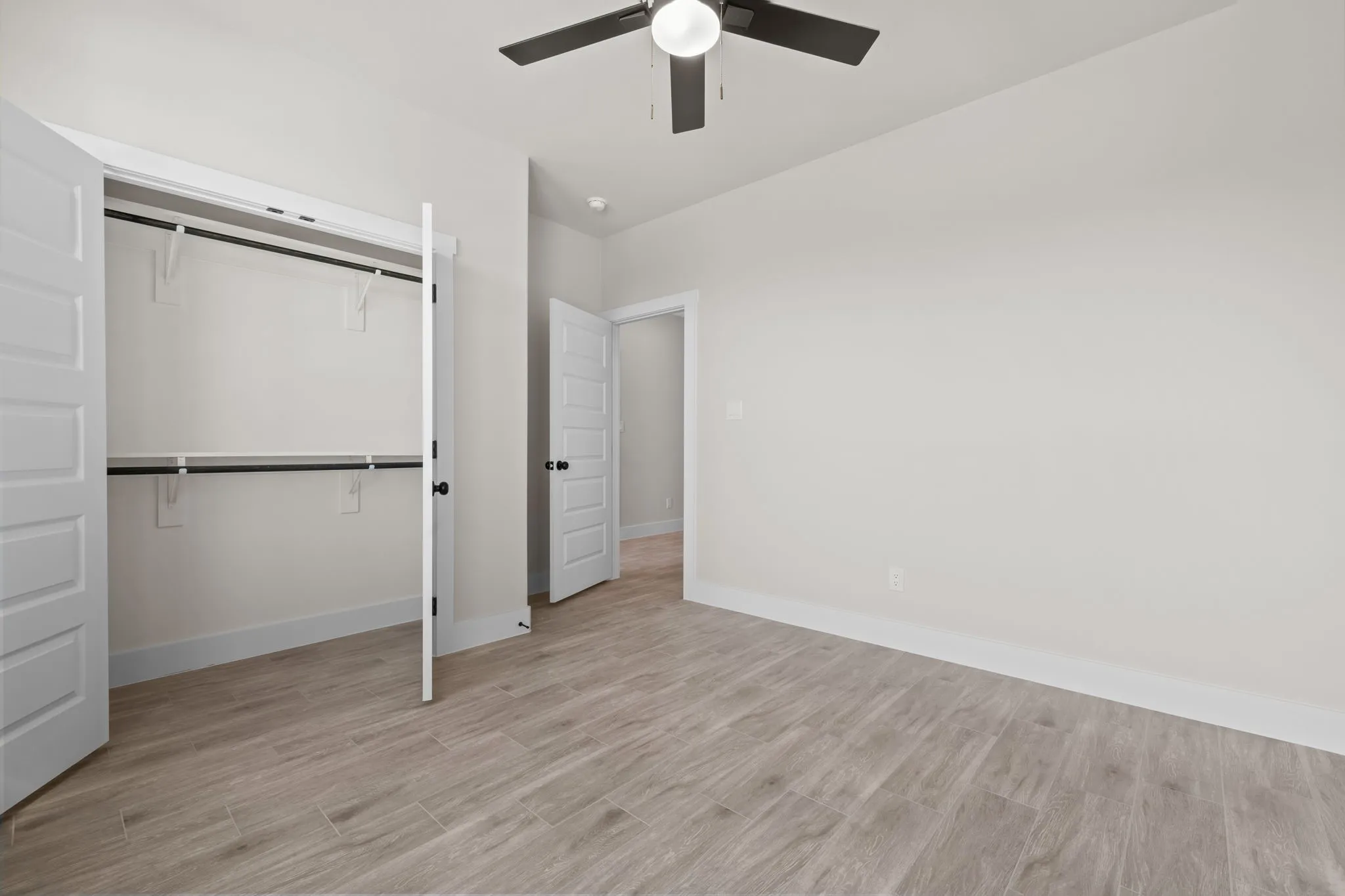 Single Family Residence For Sale in Hood County , 5514 Van Horn Drive, Granbury, Texas 76048, 3 Bedroom, 2 Bathroom, 2 Garage spaces, 1,490 Sqft, built in 2026, mls#21389851, Real Estate Agent in Granbury, Homes For Sale in Hood county, Homes For Sale in Granbury, Realtor in Granbury Texas, Real Estate Brokerage Independent Realty Texas, Luminita Cordes Realtor