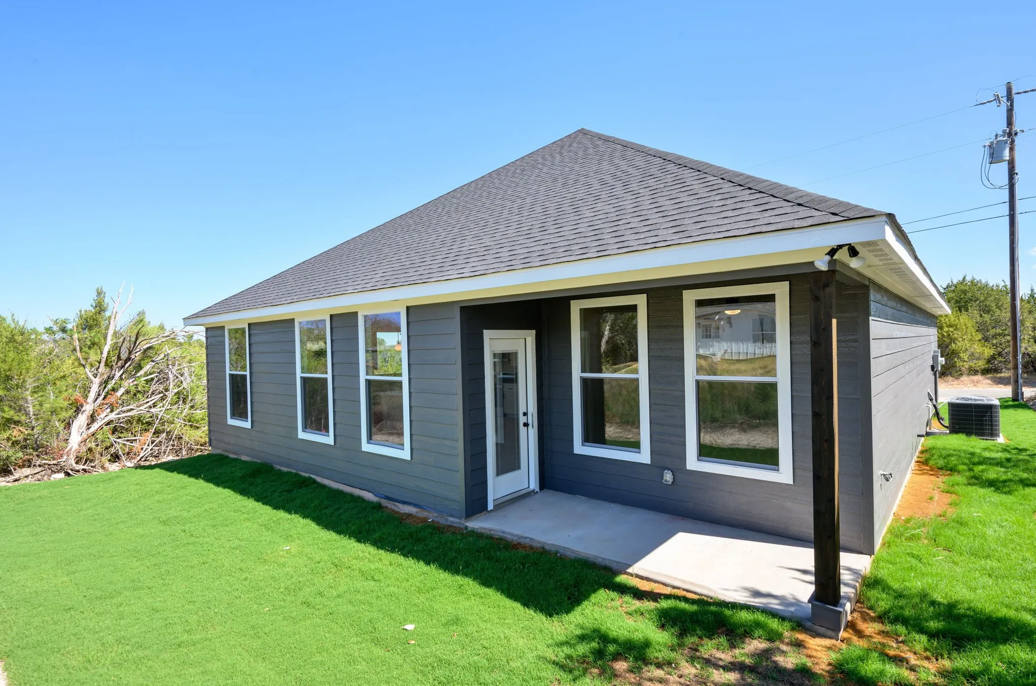 Single Family Residence For Sale in Hood County , 5514 Van Horn Drive, Granbury, Texas 76048, 3 Bedroom, 2 Bathroom, 2 Garage spaces, 1,490 Sqft, built in 2026, mls#21389851, Real Estate Agent in Granbury, Homes For Sale in Hood county, Homes For Sale in Granbury, Realtor in Granbury Texas, Real Estate Brokerage Independent Realty Texas, Luminita Cordes Realtor