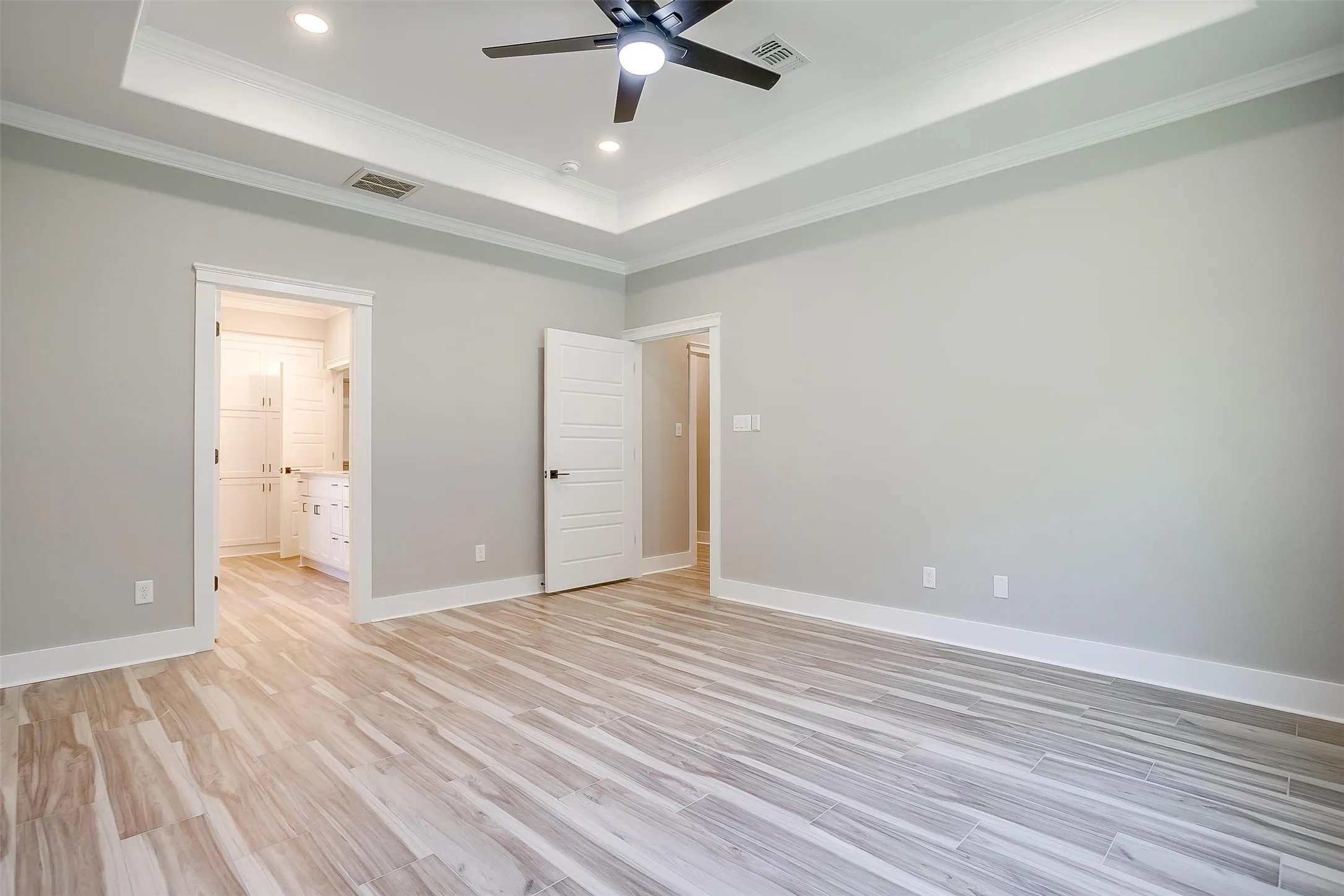 Single Family Residence For Rent in Hood County , 908 Meadowlark Lane, Granbury, Texas 76048, 4 Bedroom, 2 Bathroom, 2 Garage spaces, 2,169 Sqft, built in 2023, mls#21390179, Real Estate Agent in Granbury, Homes For Rent in Hood county, Homes For Rent in Granbury, Realtor in Granbury Texas, Real Estate Brokerage Independent Realty Texas, Luminita Cordes Realtor
