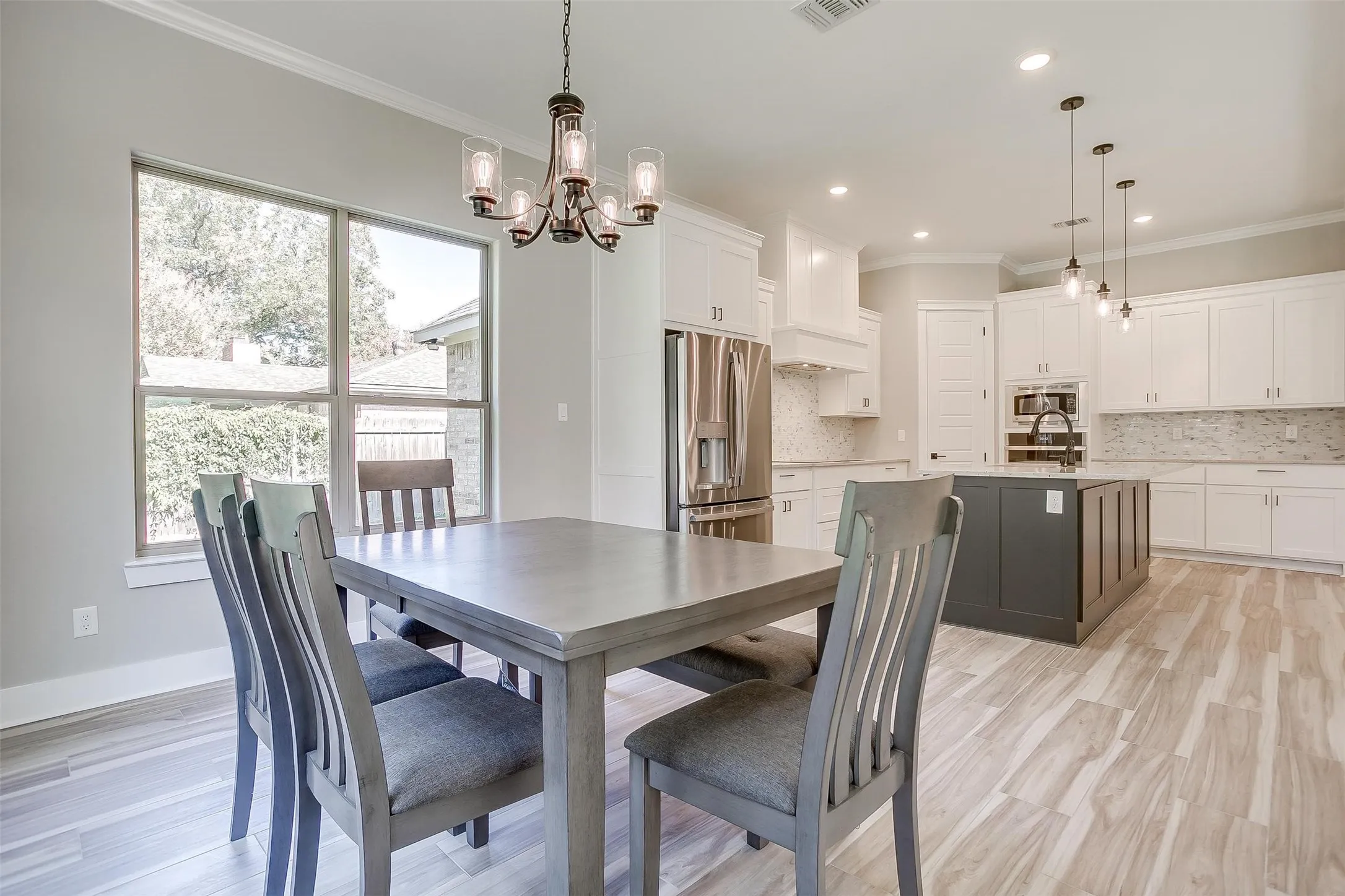 Single Family Residence For Rent in Hood County , 908 Meadowlark Lane, Granbury, Texas 76048, 4 Bedroom, 2 Bathroom, 2 Garage spaces, 2,169 Sqft, built in 2023, mls#21390179, Real Estate Agent in Granbury, Homes For Rent in Hood county, Homes For Rent in Granbury, Realtor in Granbury Texas, Real Estate Brokerage Independent Realty Texas, Luminita Cordes Realtor