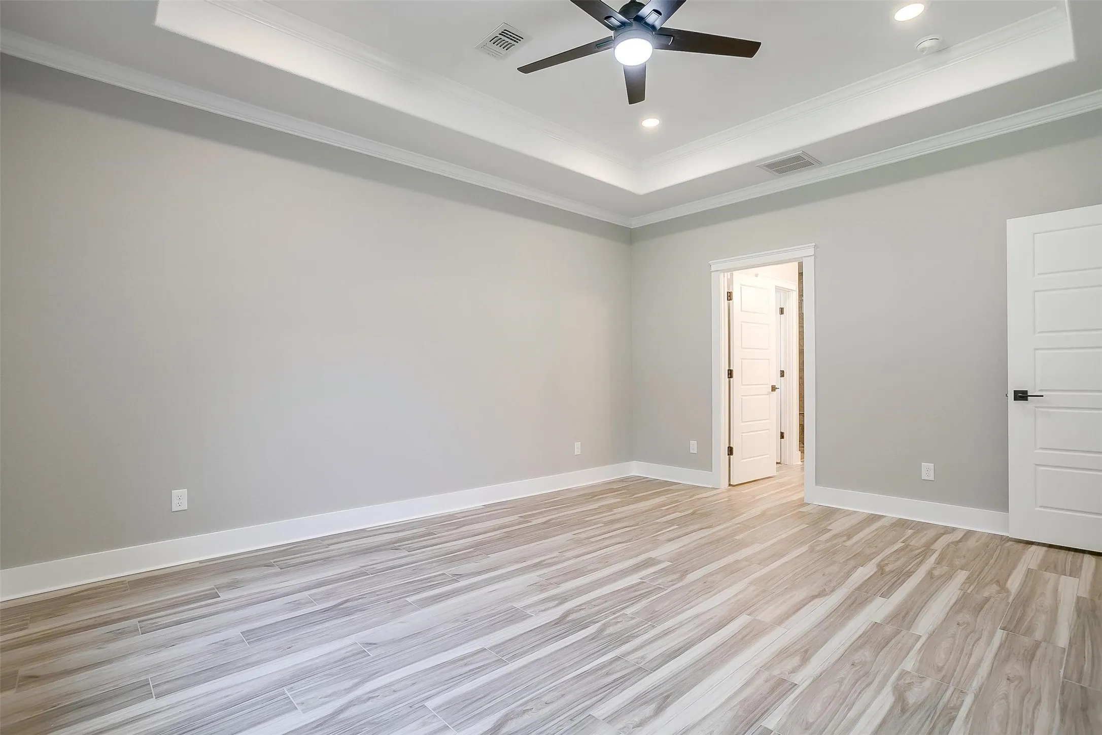 Single Family Residence For Rent in Hood County , 908 Meadowlark Lane, Granbury, Texas 76048, 4 Bedroom, 2 Bathroom, 2 Garage spaces, 2,169 Sqft, built in 2023, mls#21390179, Real Estate Agent in Granbury, Homes For Rent in Hood county, Homes For Rent in Granbury, Realtor in Granbury Texas, Real Estate Brokerage Independent Realty Texas, Luminita Cordes Realtor
