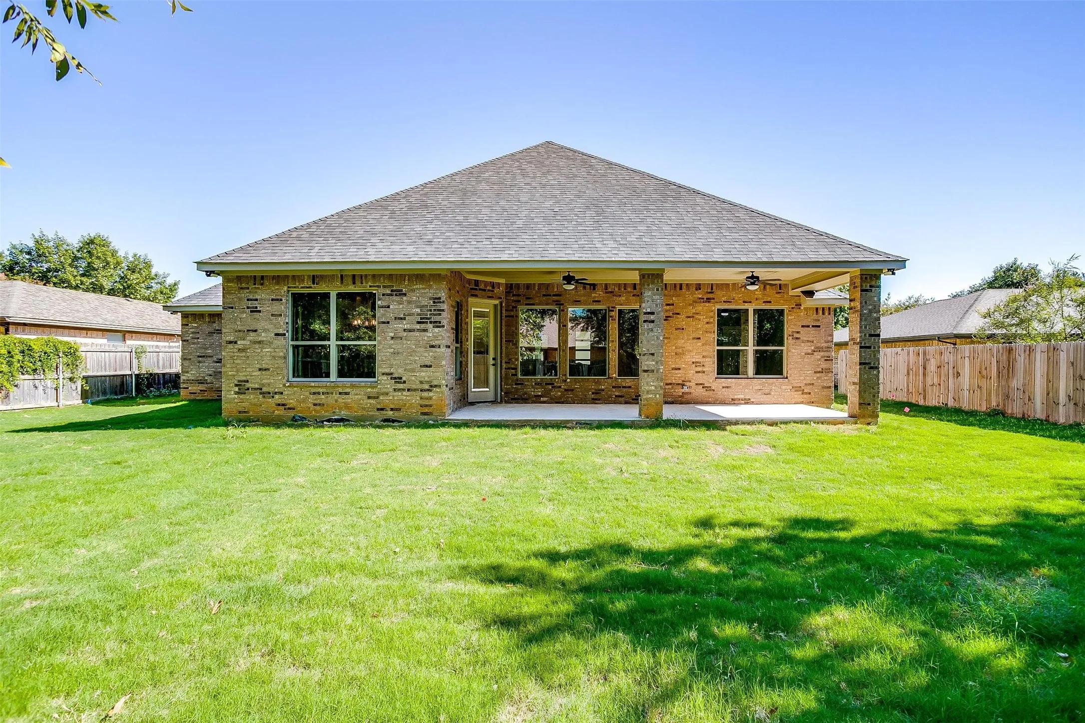 Single Family Residence For Rent in Hood County , 908 Meadowlark Lane, Granbury, Texas 76048, 4 Bedroom, 2 Bathroom, 2 Garage spaces, 2,169 Sqft, built in 2023, mls#21390179, Real Estate Agent in Granbury, Homes For Rent in Hood county, Homes For Rent in Granbury, Realtor in Granbury Texas, Real Estate Brokerage Independent Realty Texas, Luminita Cordes Realtor